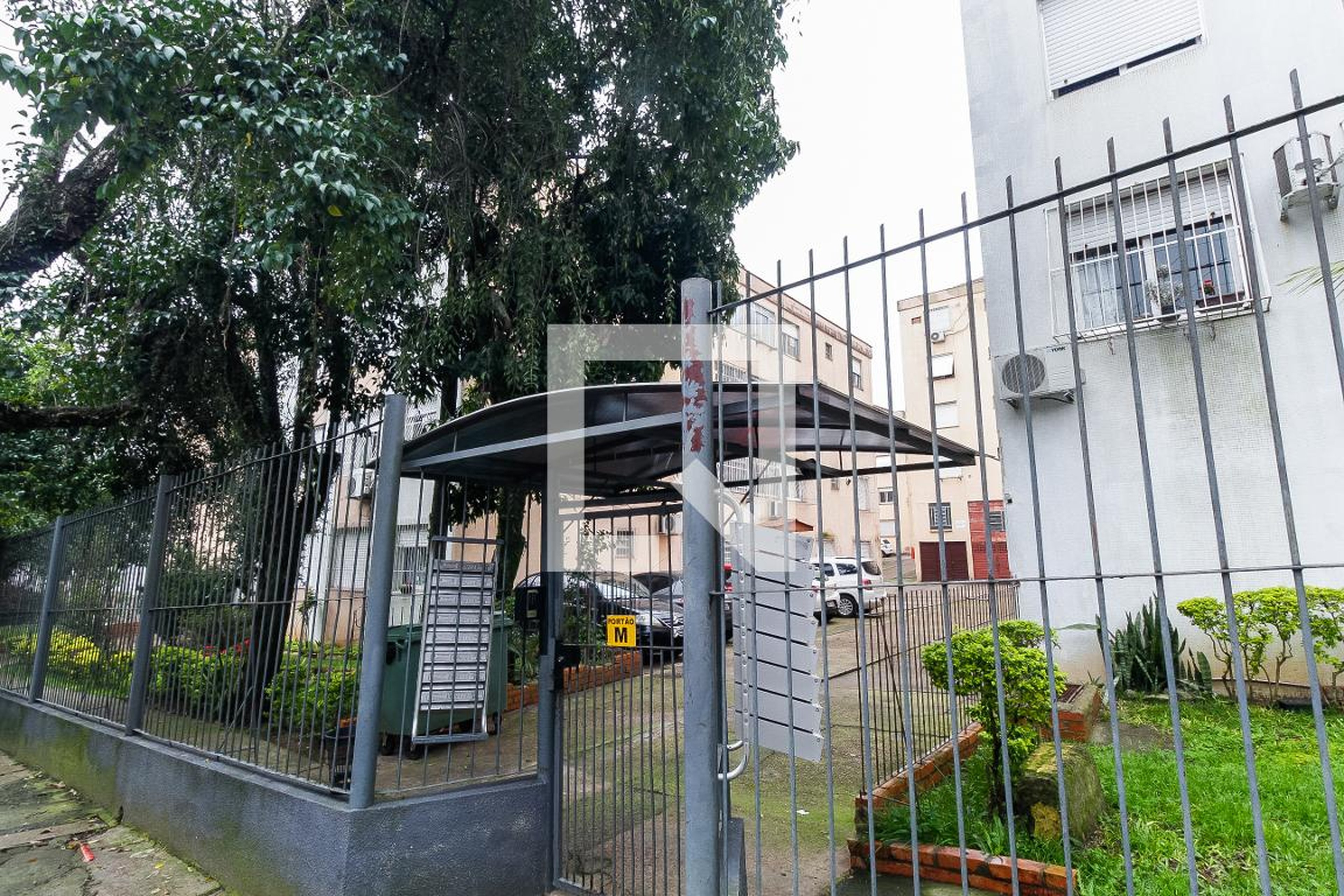 Fachada Condomínio em Rua Sargento Silvio Delmar Hollenbach, 160