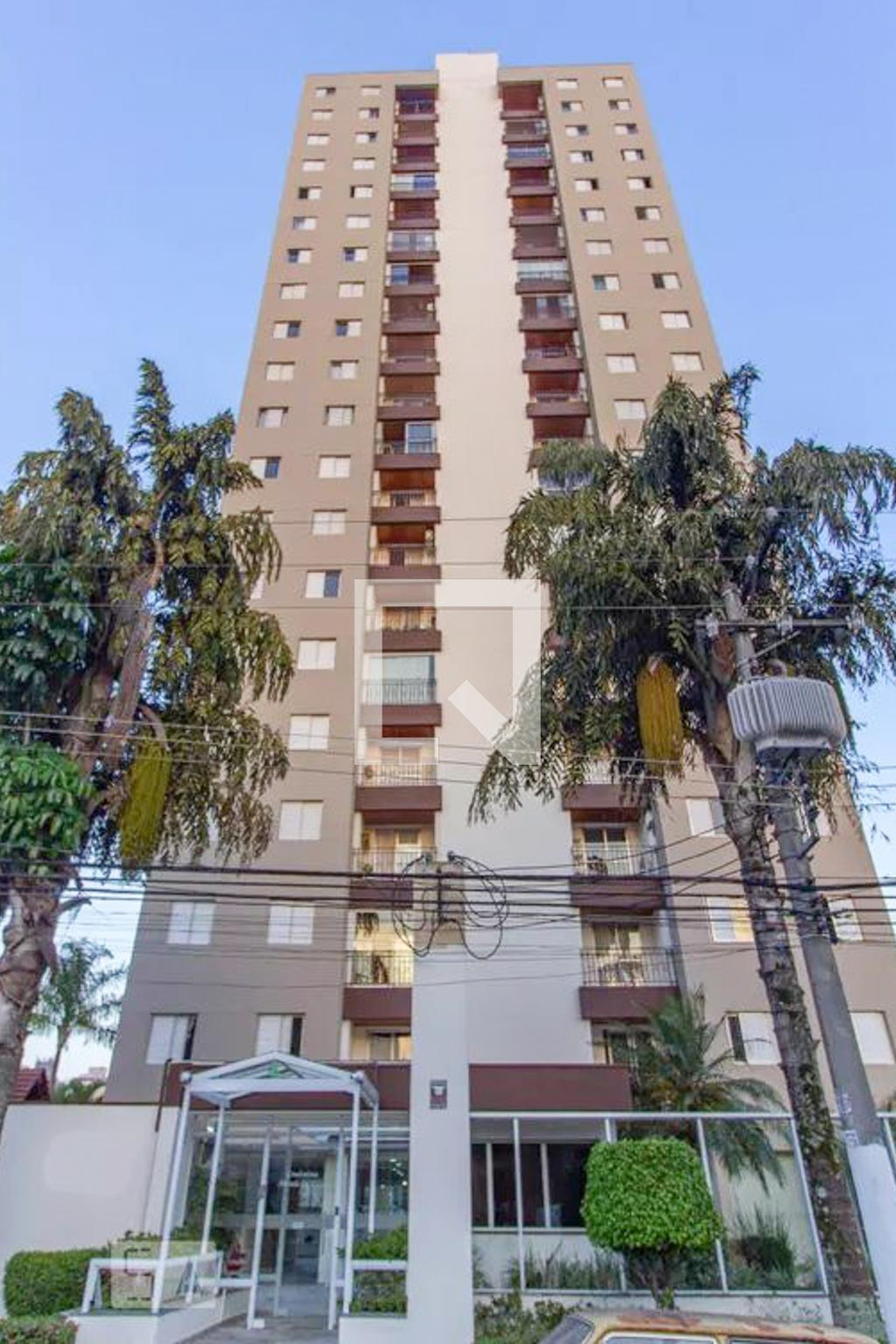 Fachada do Condomínio Edifício Morada Leste