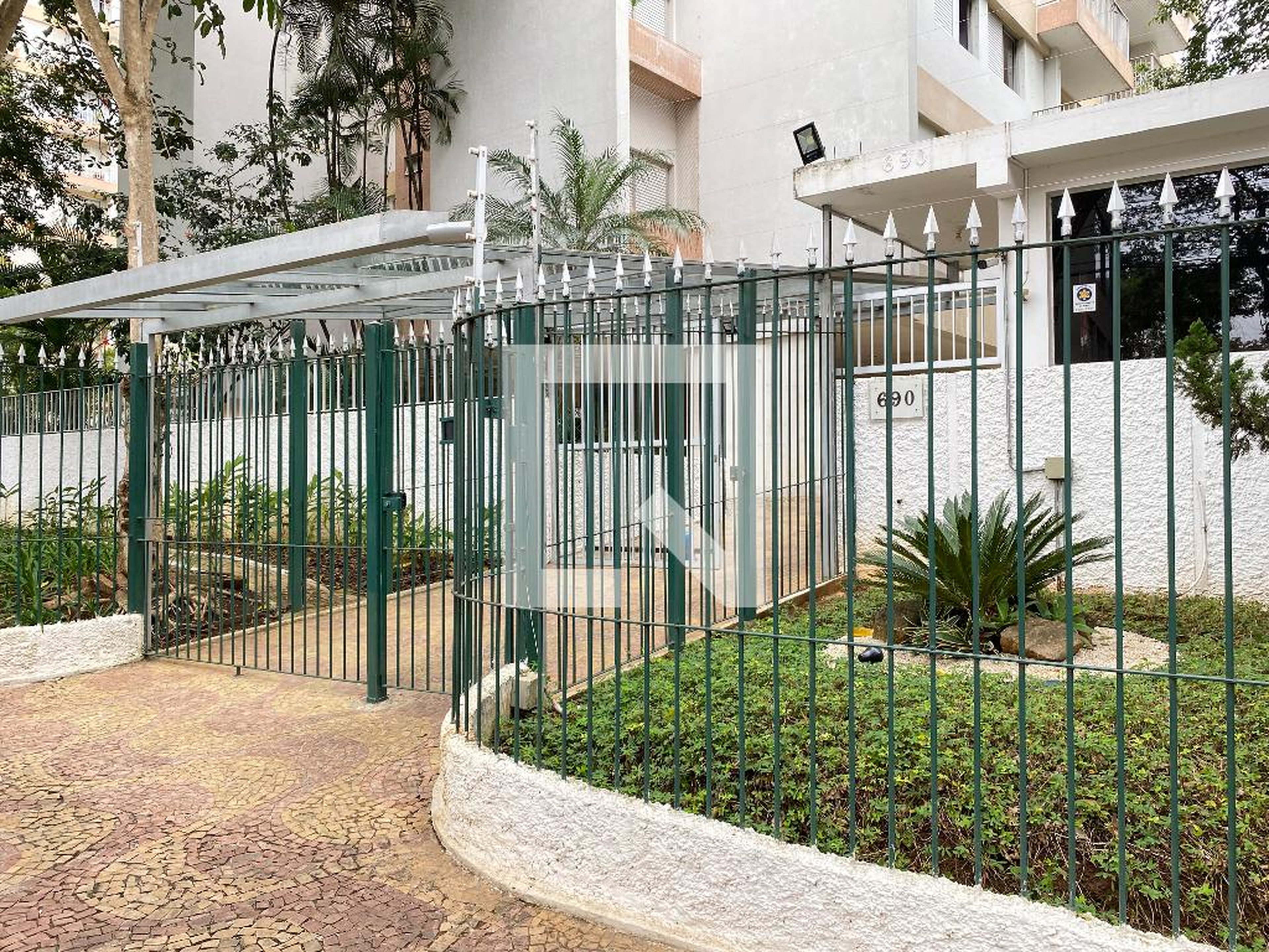 Fachada do Condomínio Condomínio Maison de Perpignon