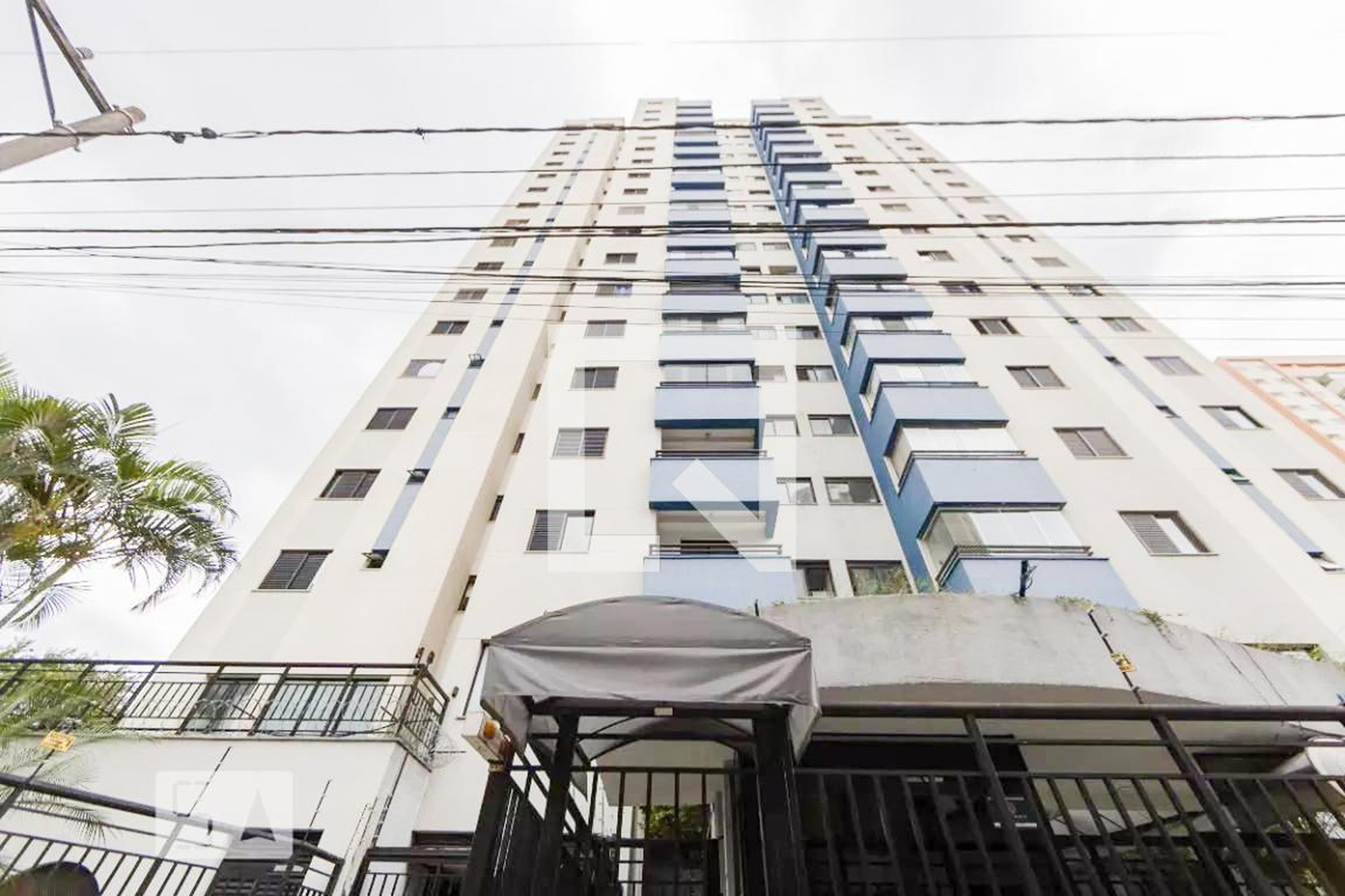 Fachada do Condomínio Condomínio Top One