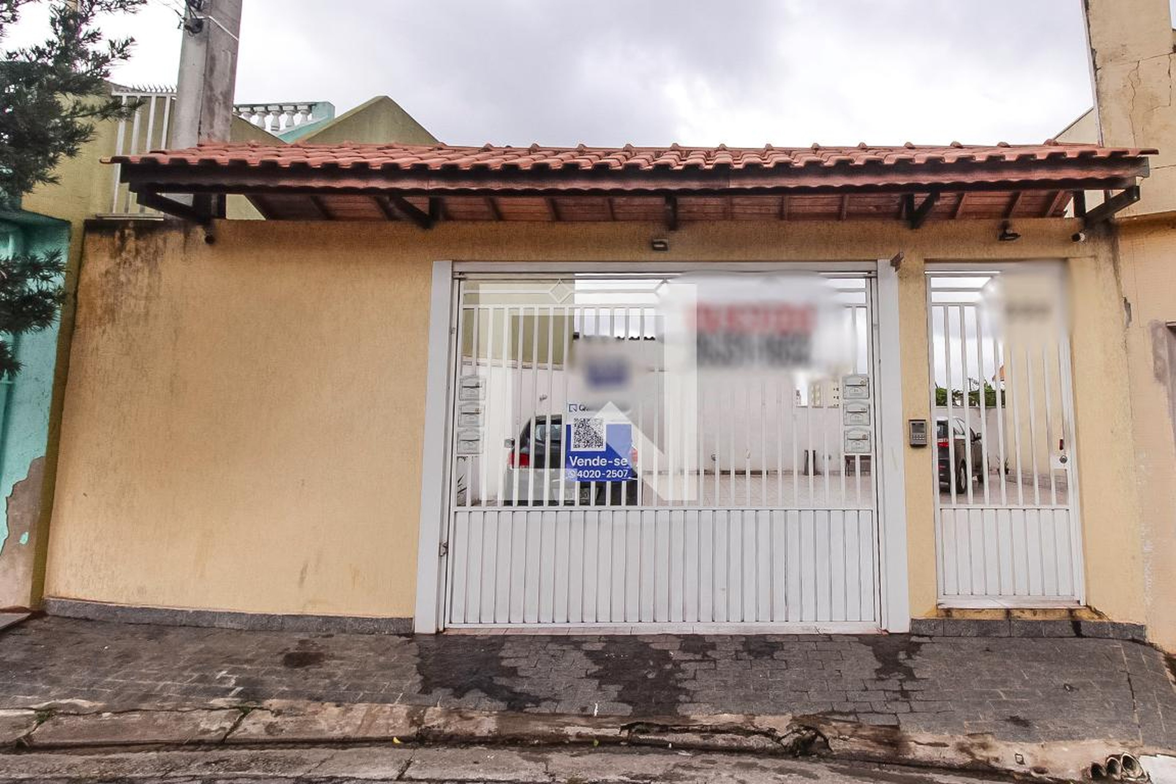 Fachada Condomínio em Rua Manoel Luiz de Araújo Costa, 223