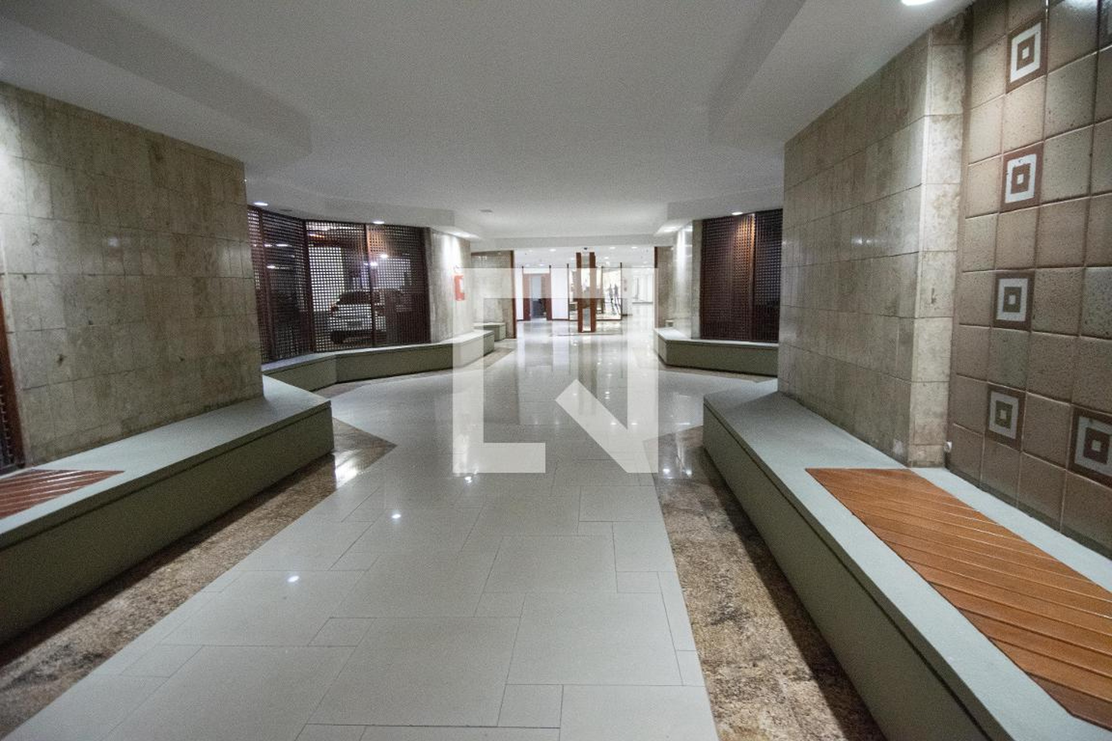 Hall de Entrada - Edifício Mirante dos Oitis