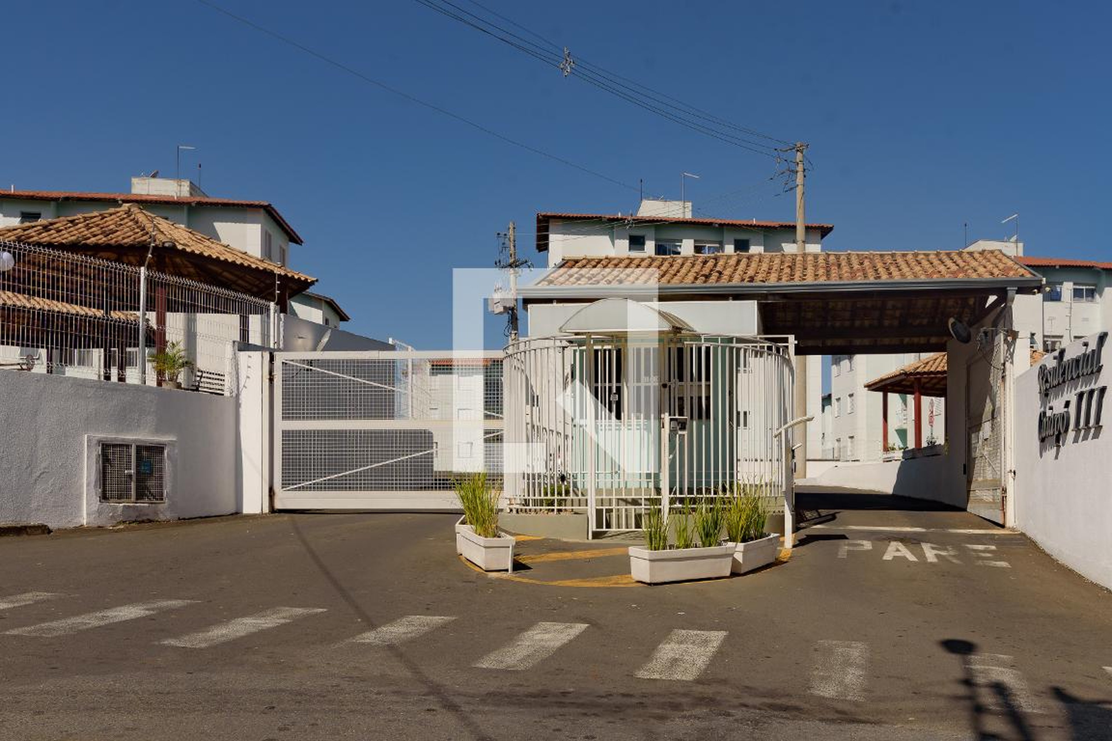 Fachada do Condomínio Condomínio em Rua Monsenhor Antônio Mariano da Silva Camargo, 2