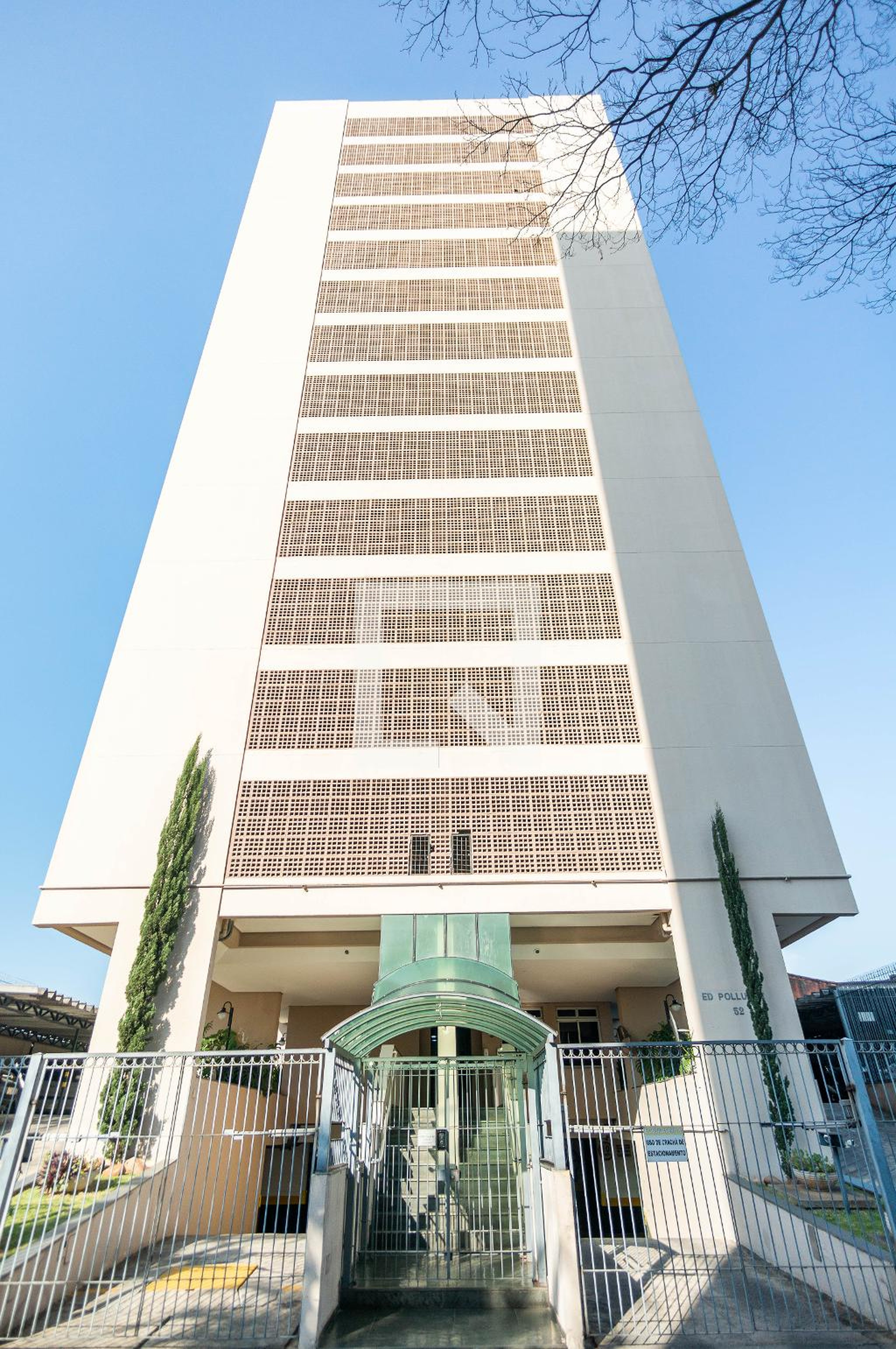 Fachada Condomínio em Rua Bela Vista do Paraíso, 1849