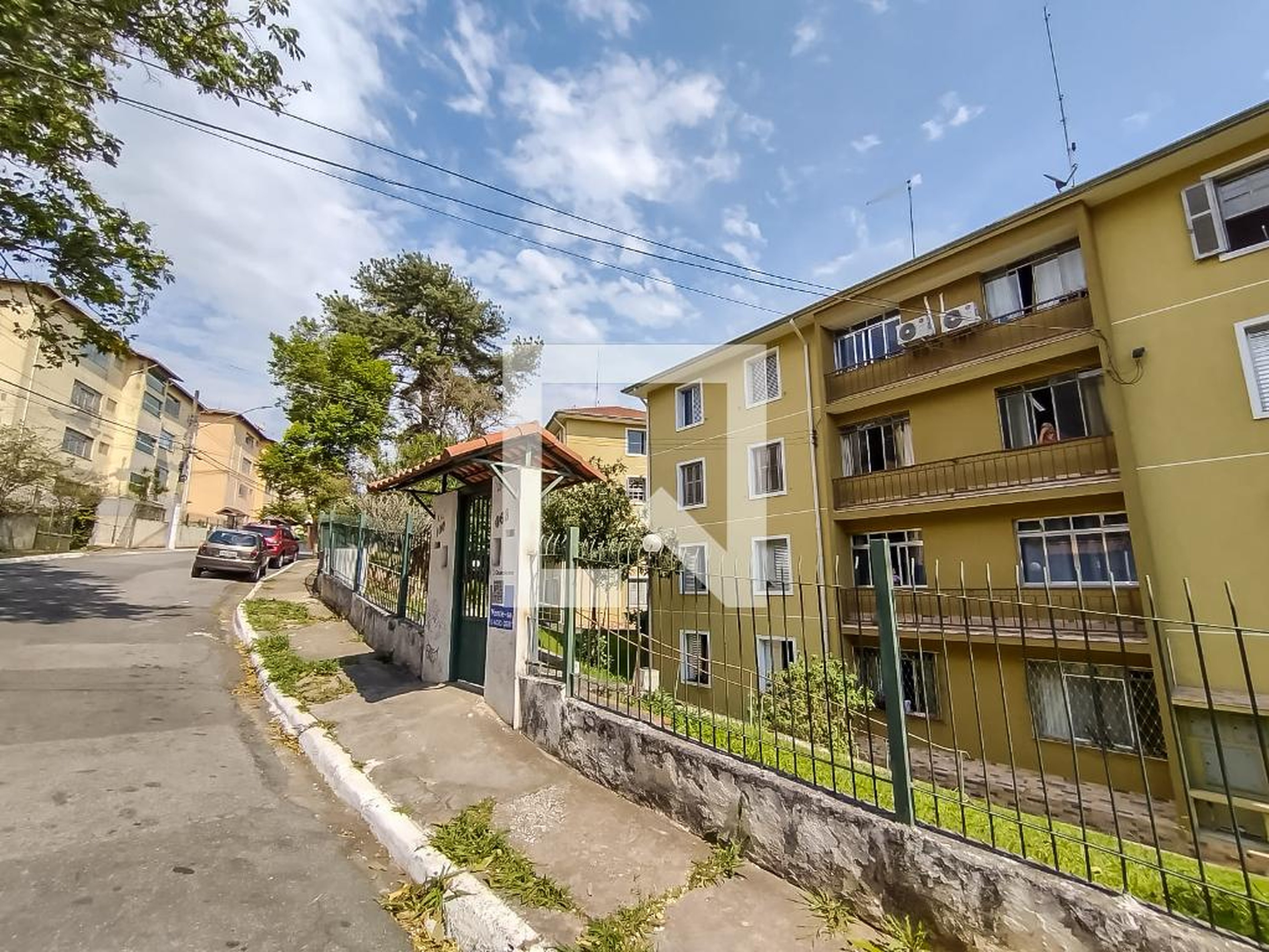 Fachada Condomínio em Rua Doutor Henrique Meyer, 068