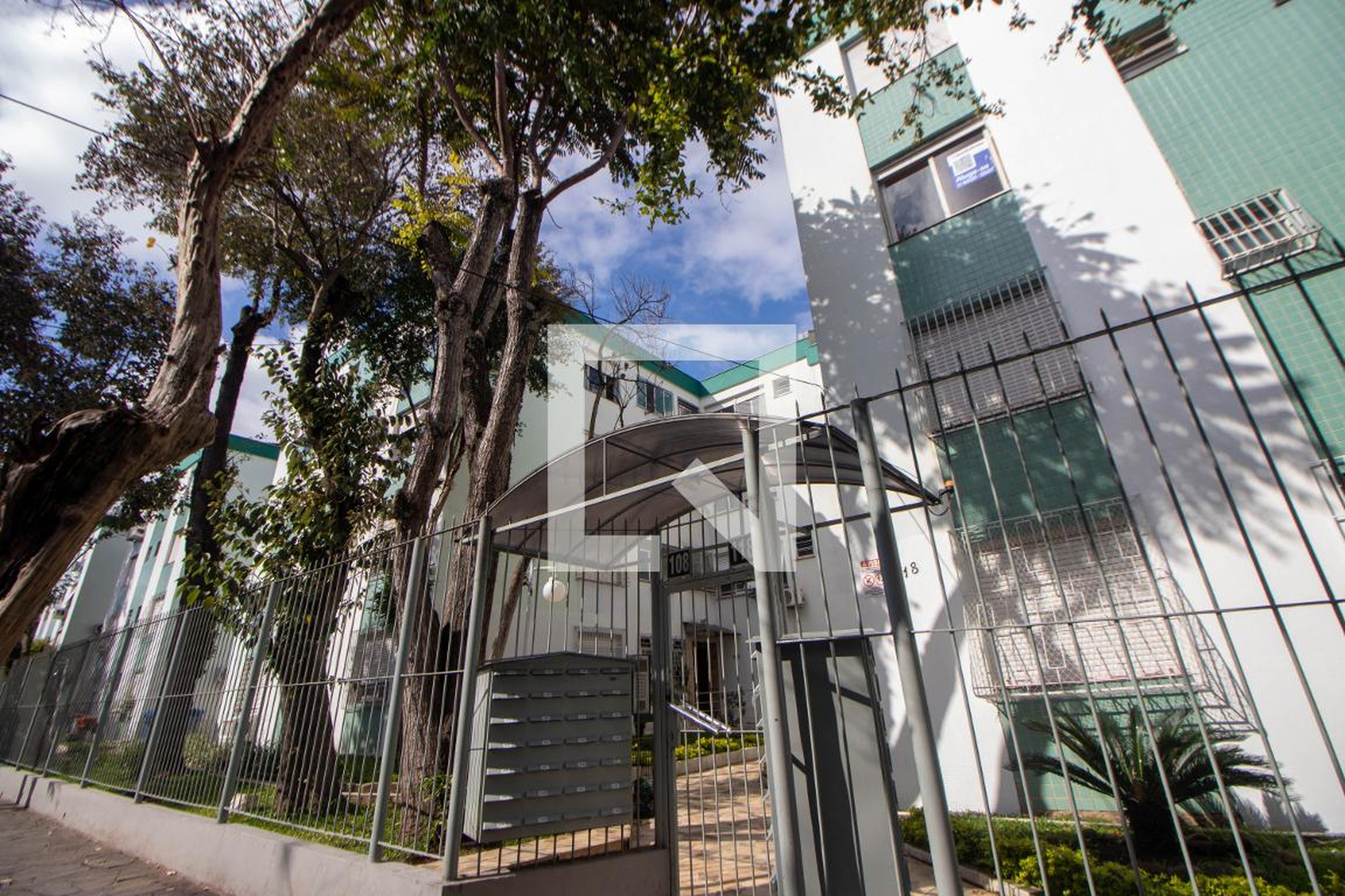 Fachada do Condomínio Condomínio Jardim de Bragança