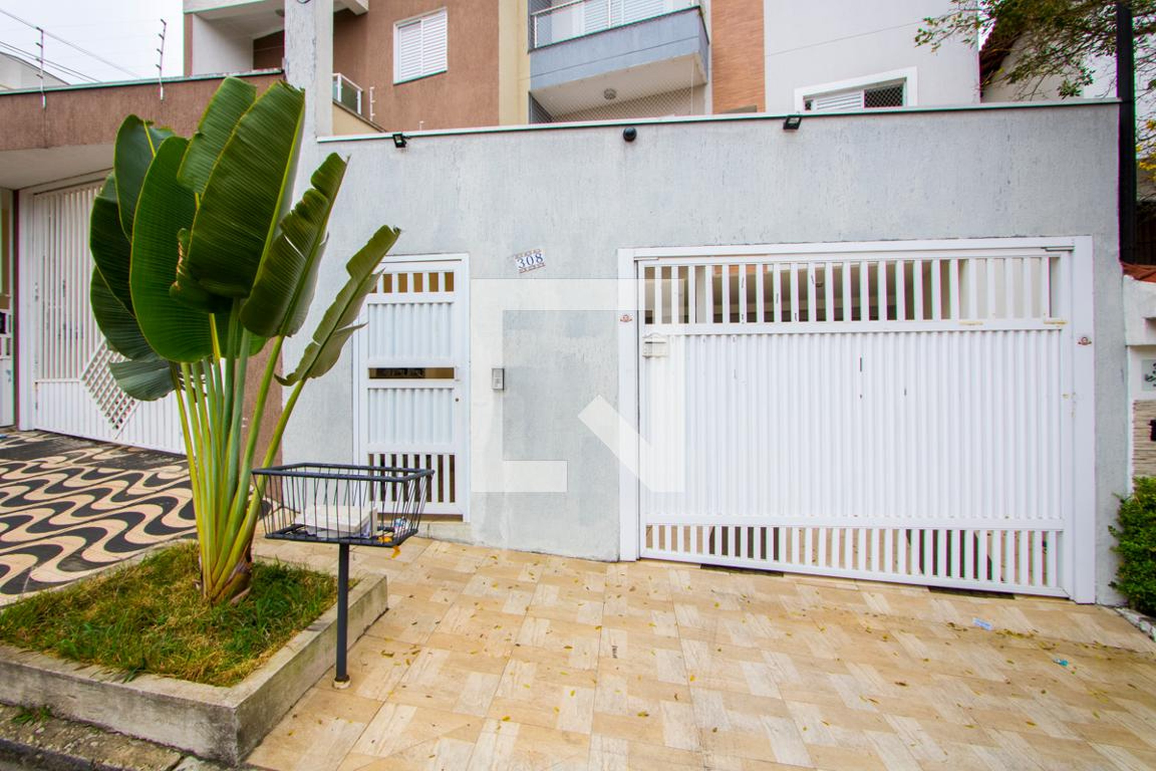 Fachada Condomínio em Rua Guarani, 308