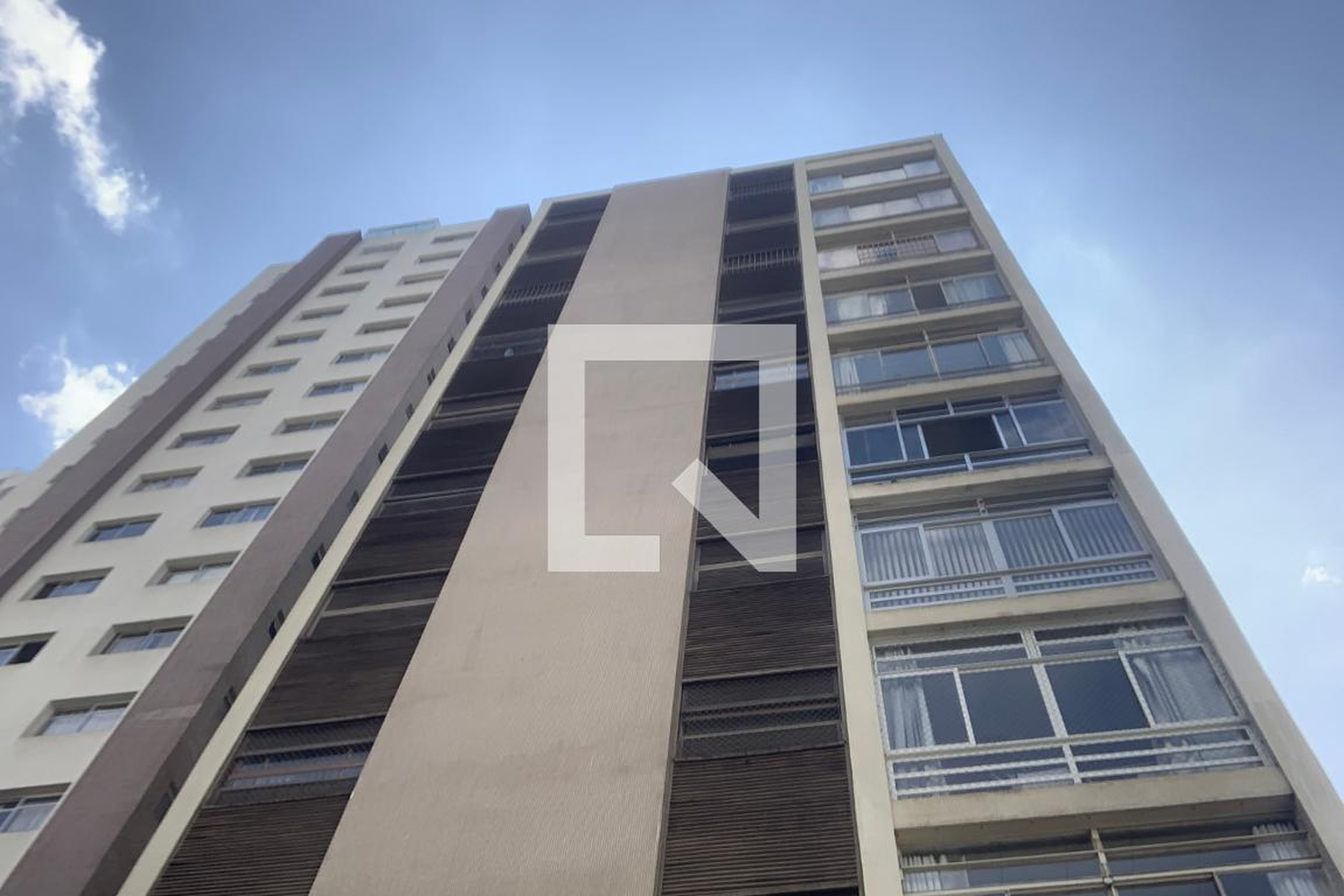 Fachada do Prédio Condomínio Cyntia