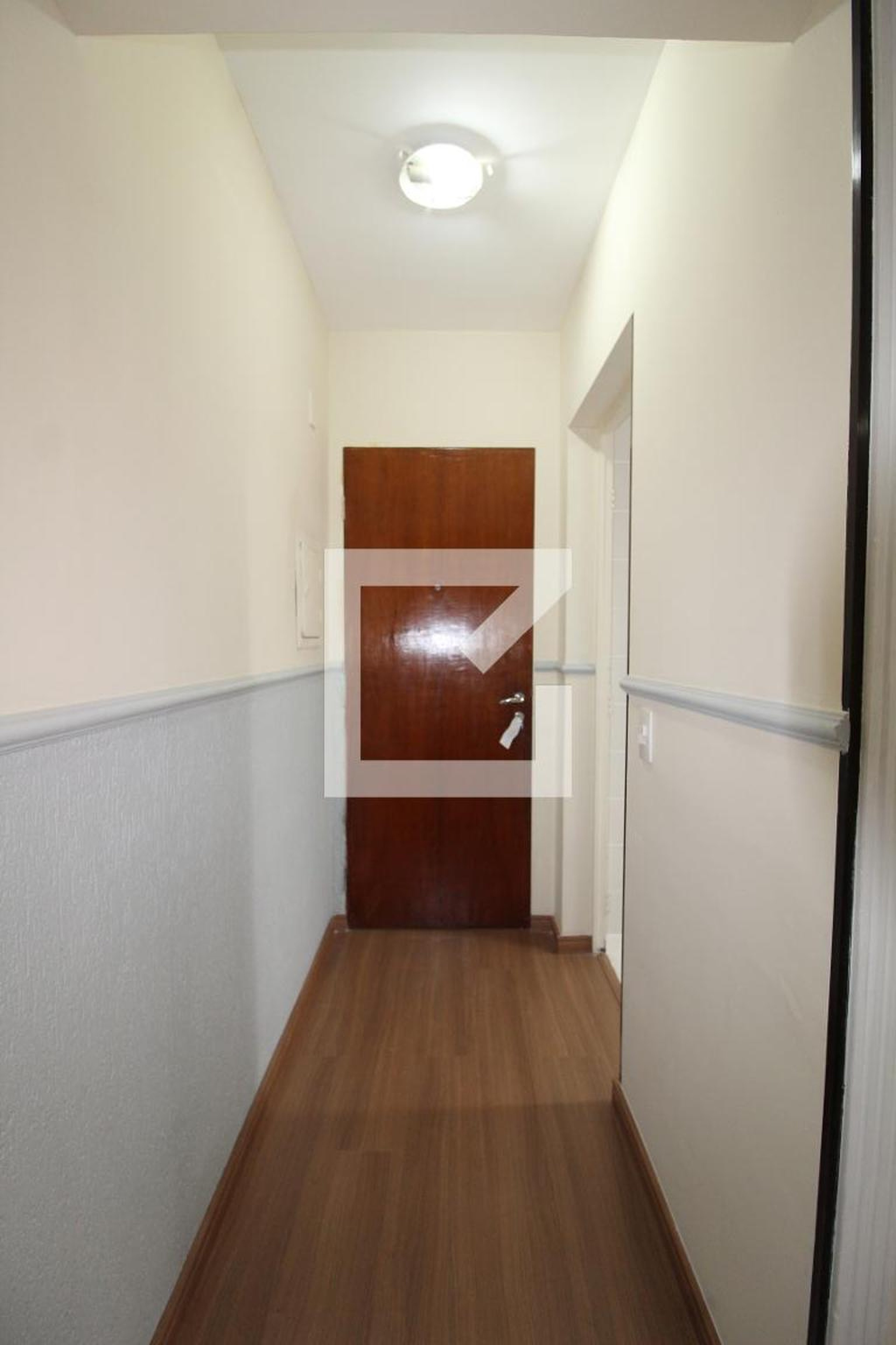 Entrada - Conjunto  Beverly Hills