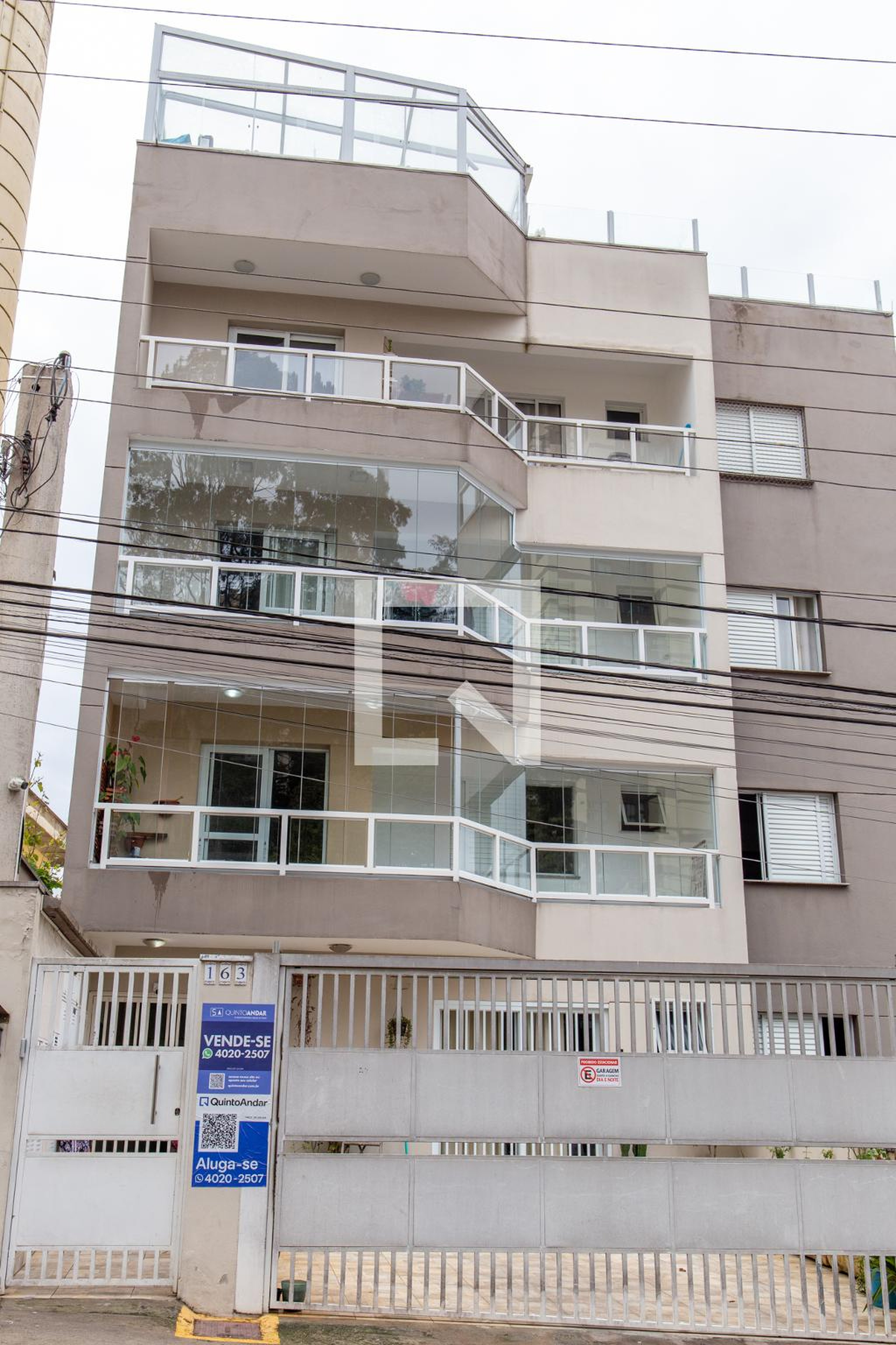 Fachada do Condomínio Edifício Verona