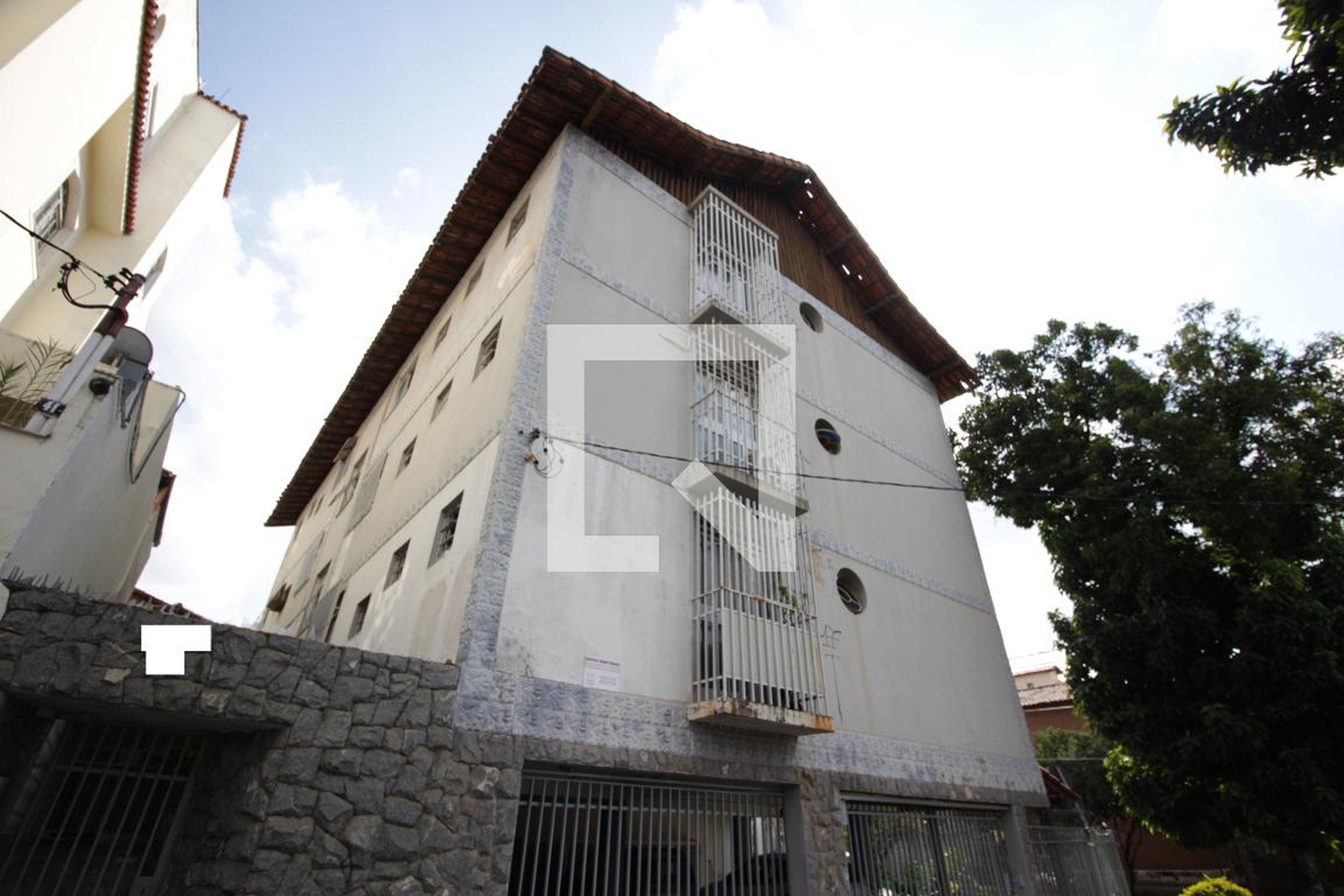 Fachada Condomínio em Rua Rebelo Horta, 55