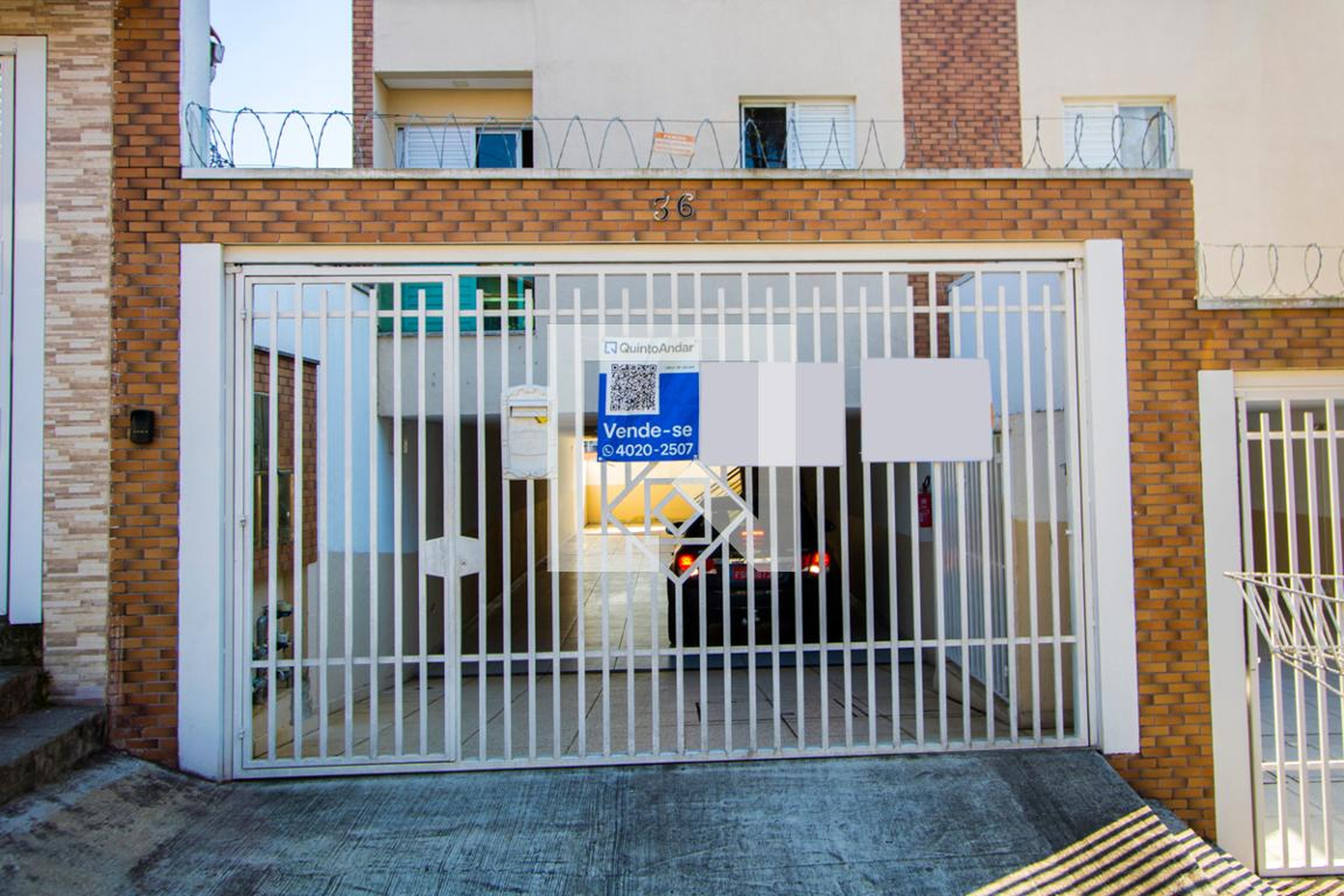 Fachada Condomínio em Rua Silvana, 36