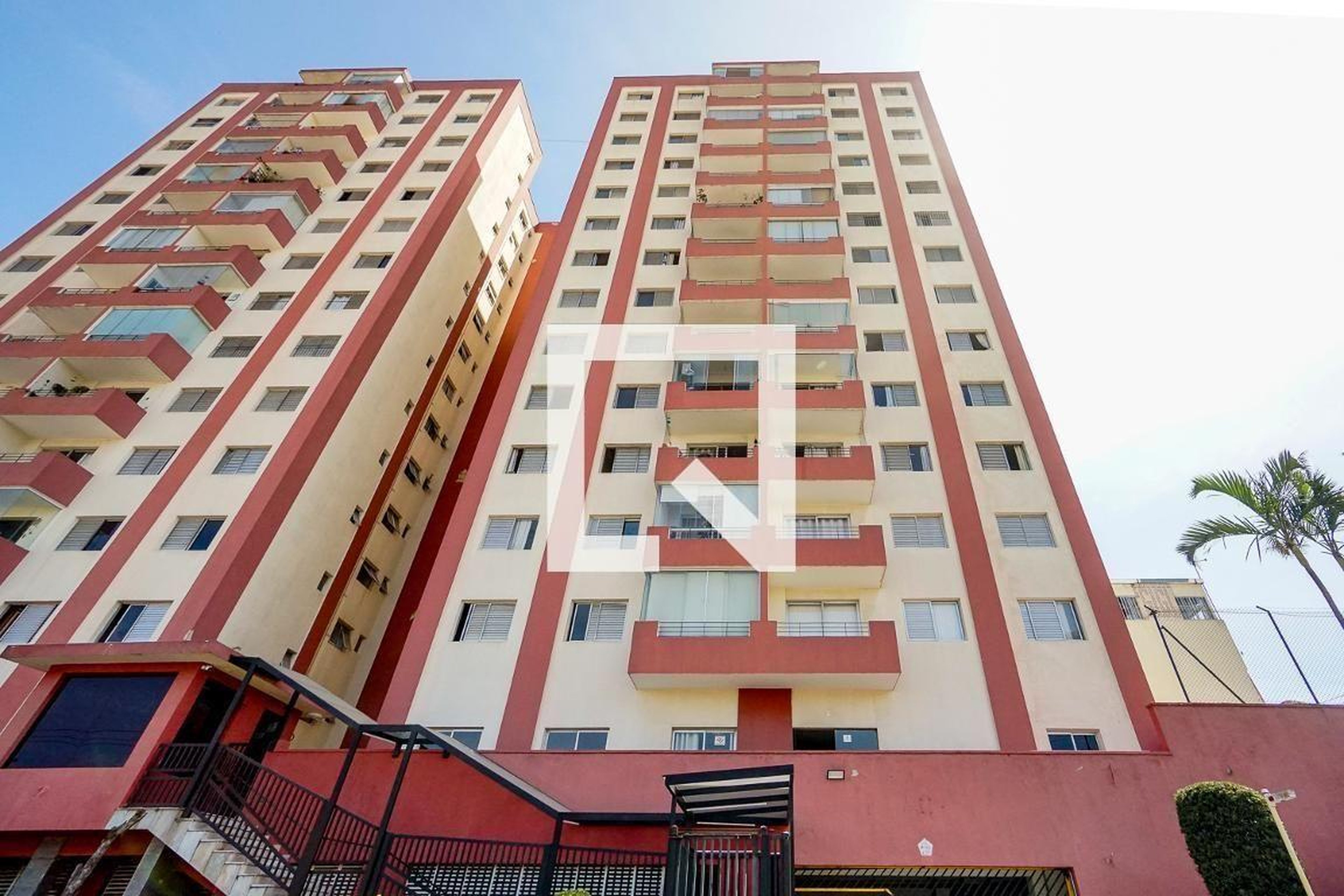 Fachada Condomínio Penha de França