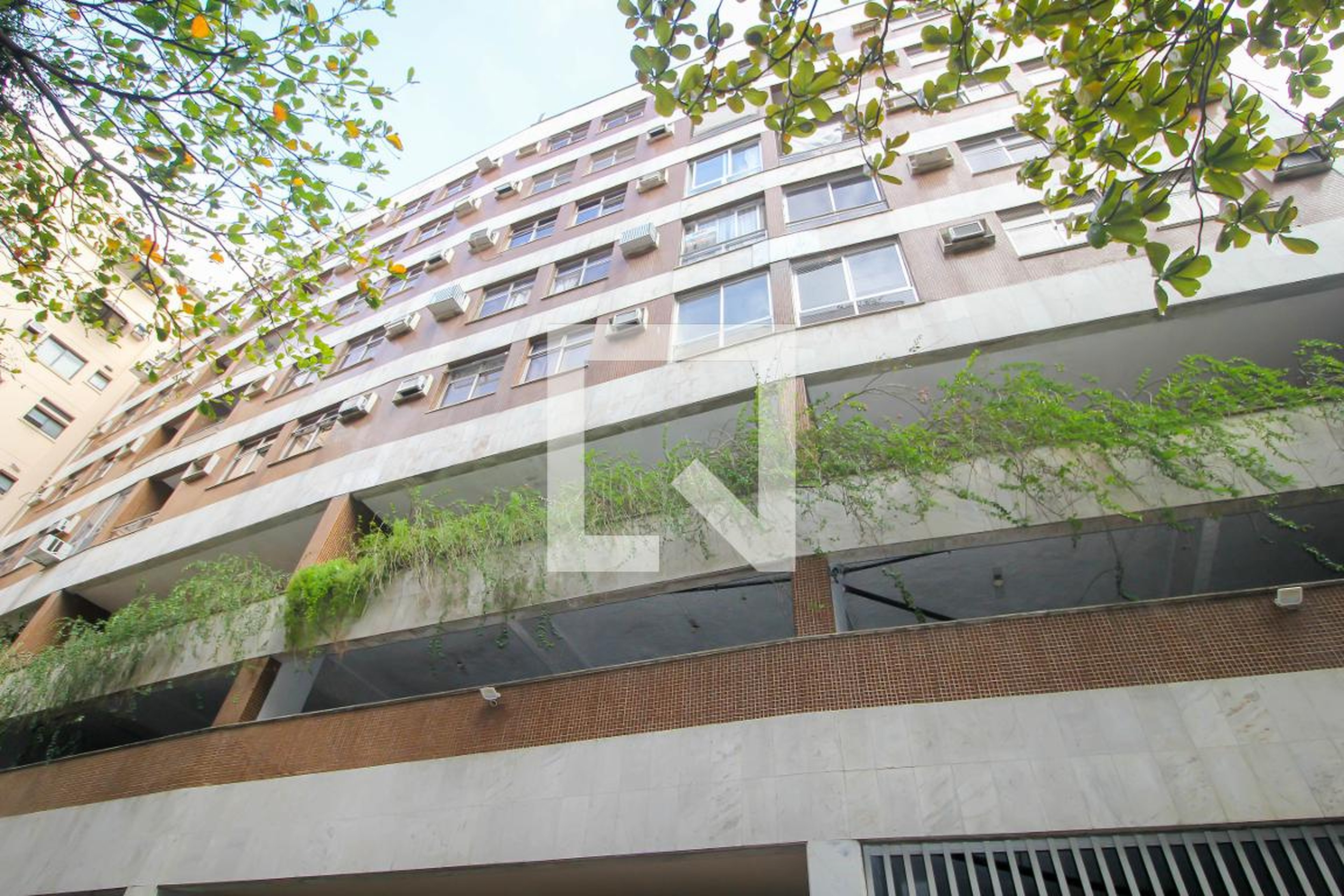 Fachada do Prédio Condomínio Amélia de Almeida