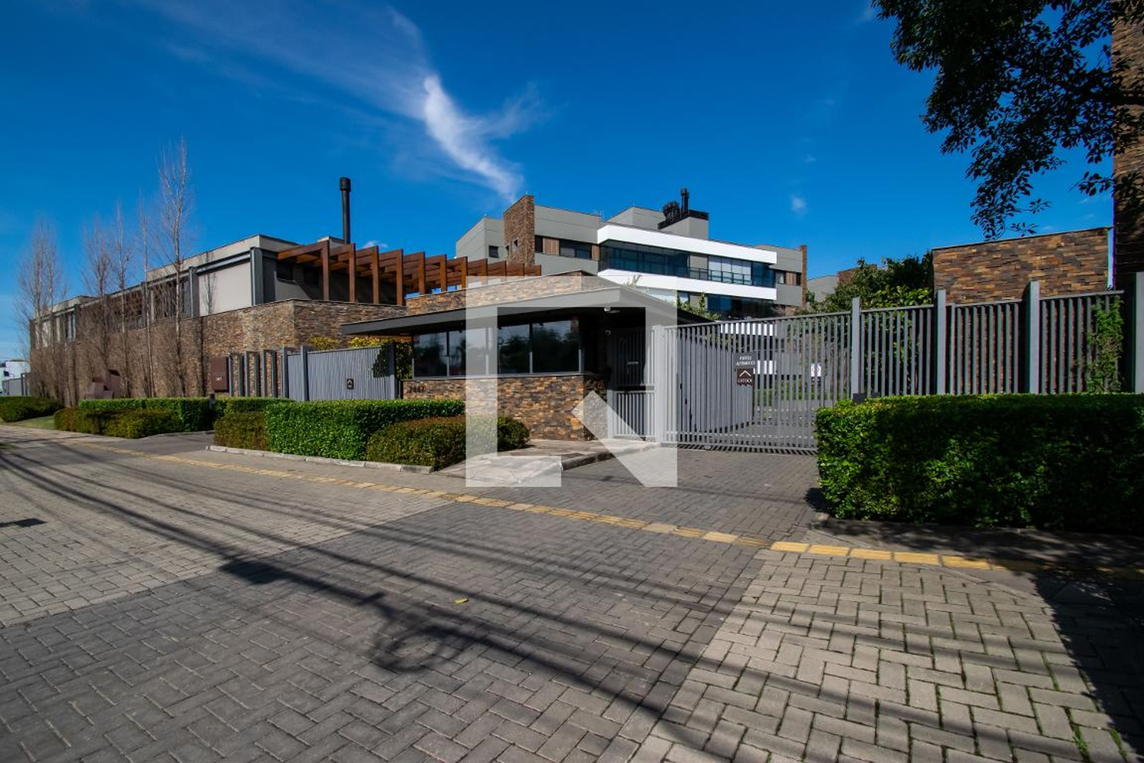 Fachada do Condomínio Condomínio Parador 2447