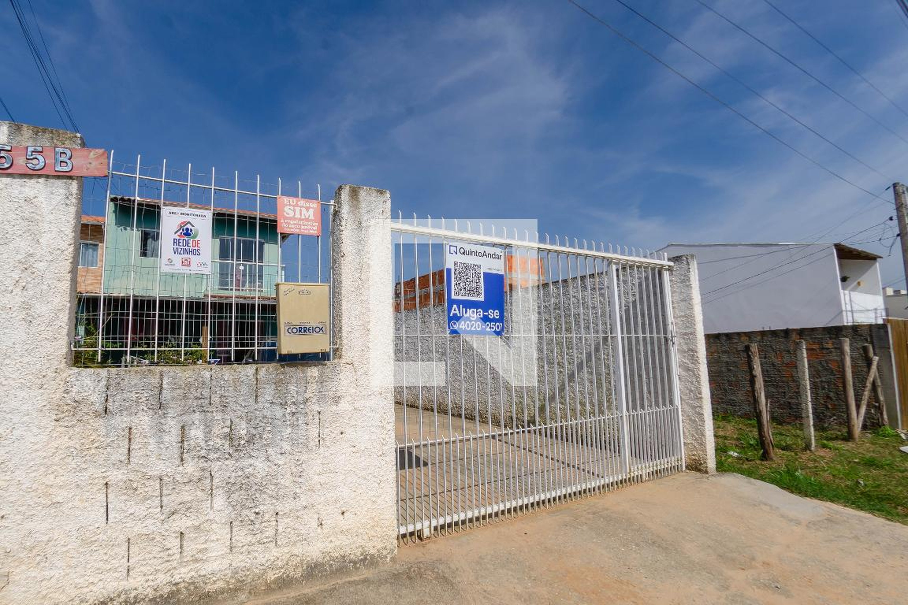 Fachada Condomínio em Rua das 11 Horas, 355