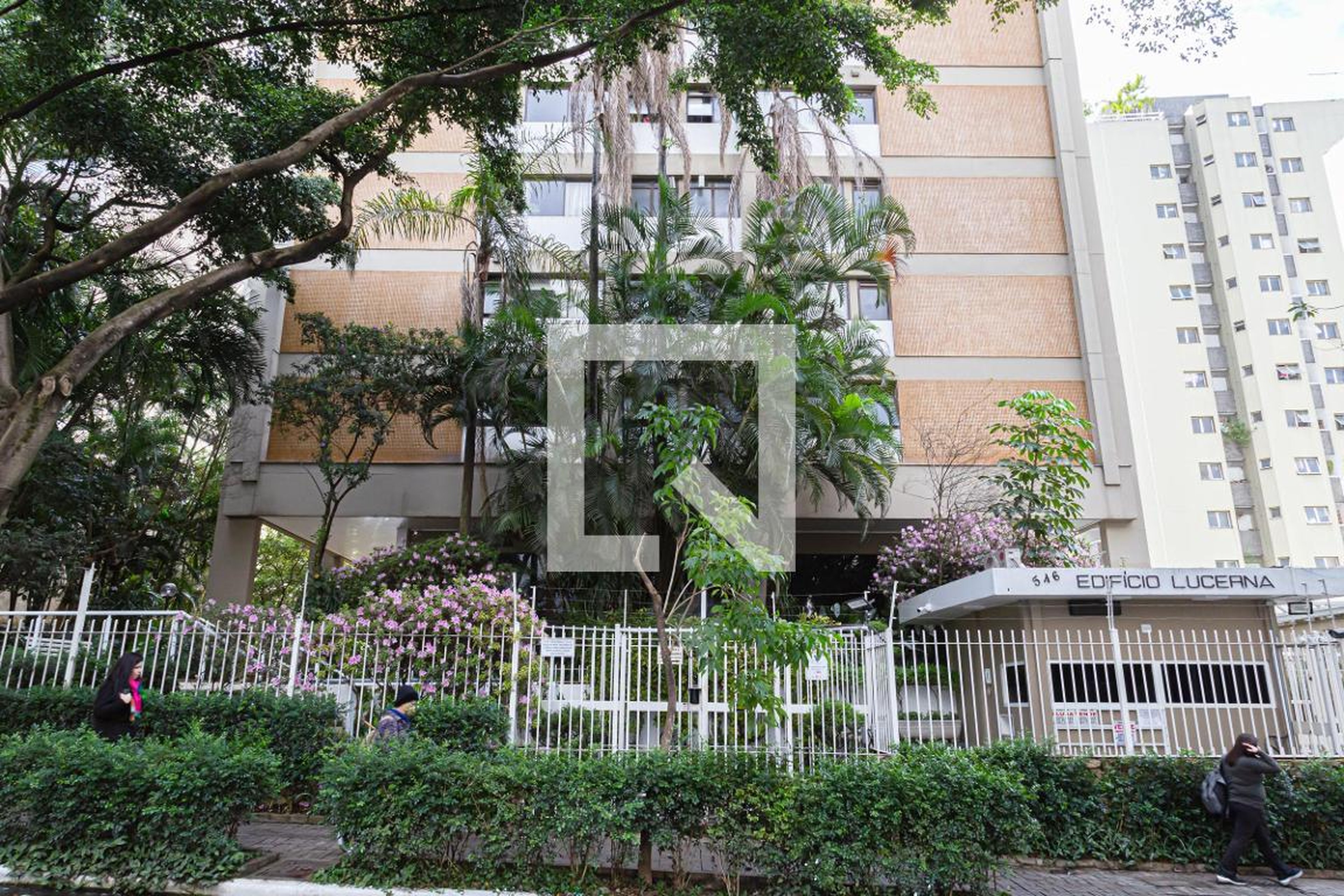 Fachada do Condomínio Edifício Lucerna