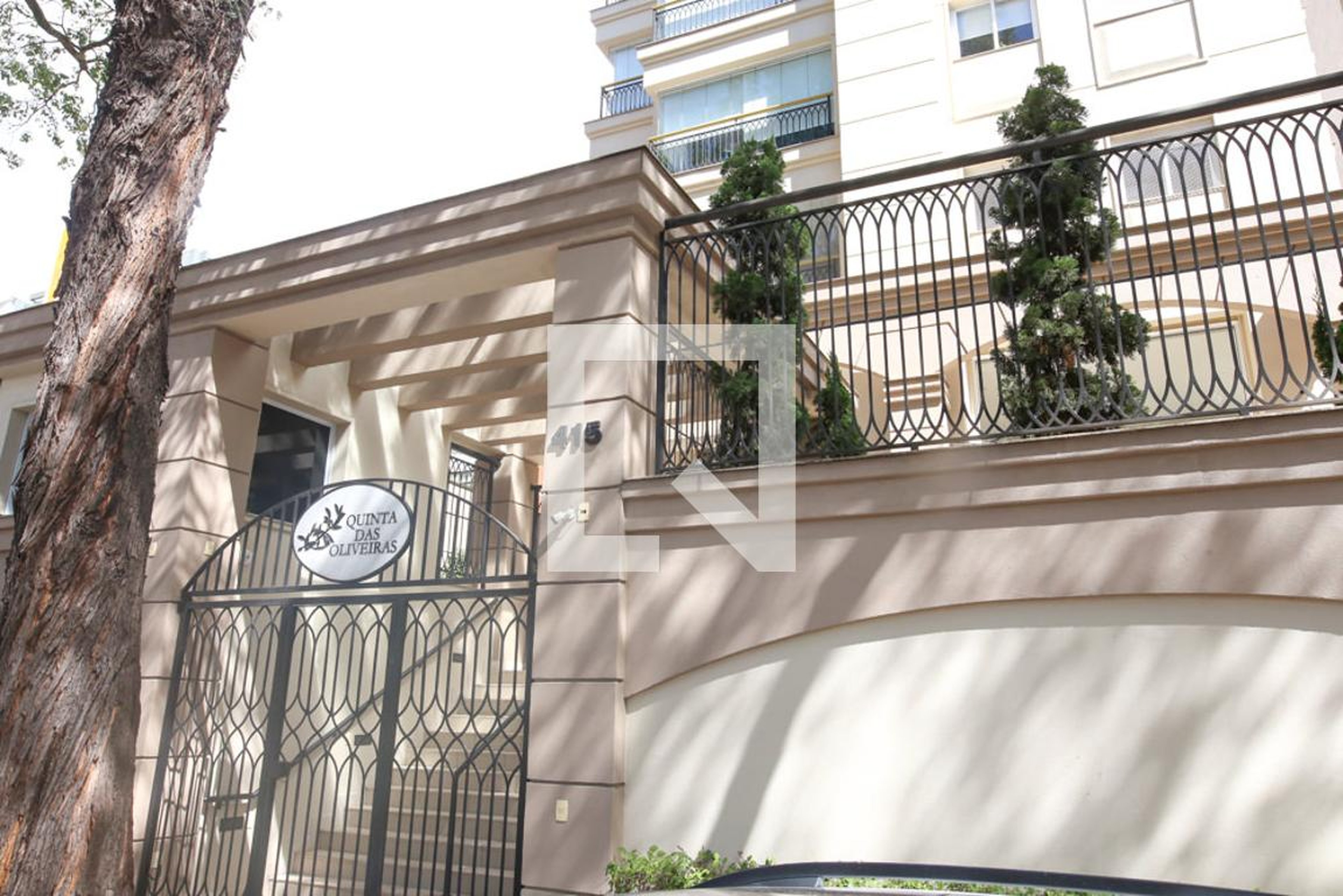 Fachada Condomínio Quinta das Oliveiras