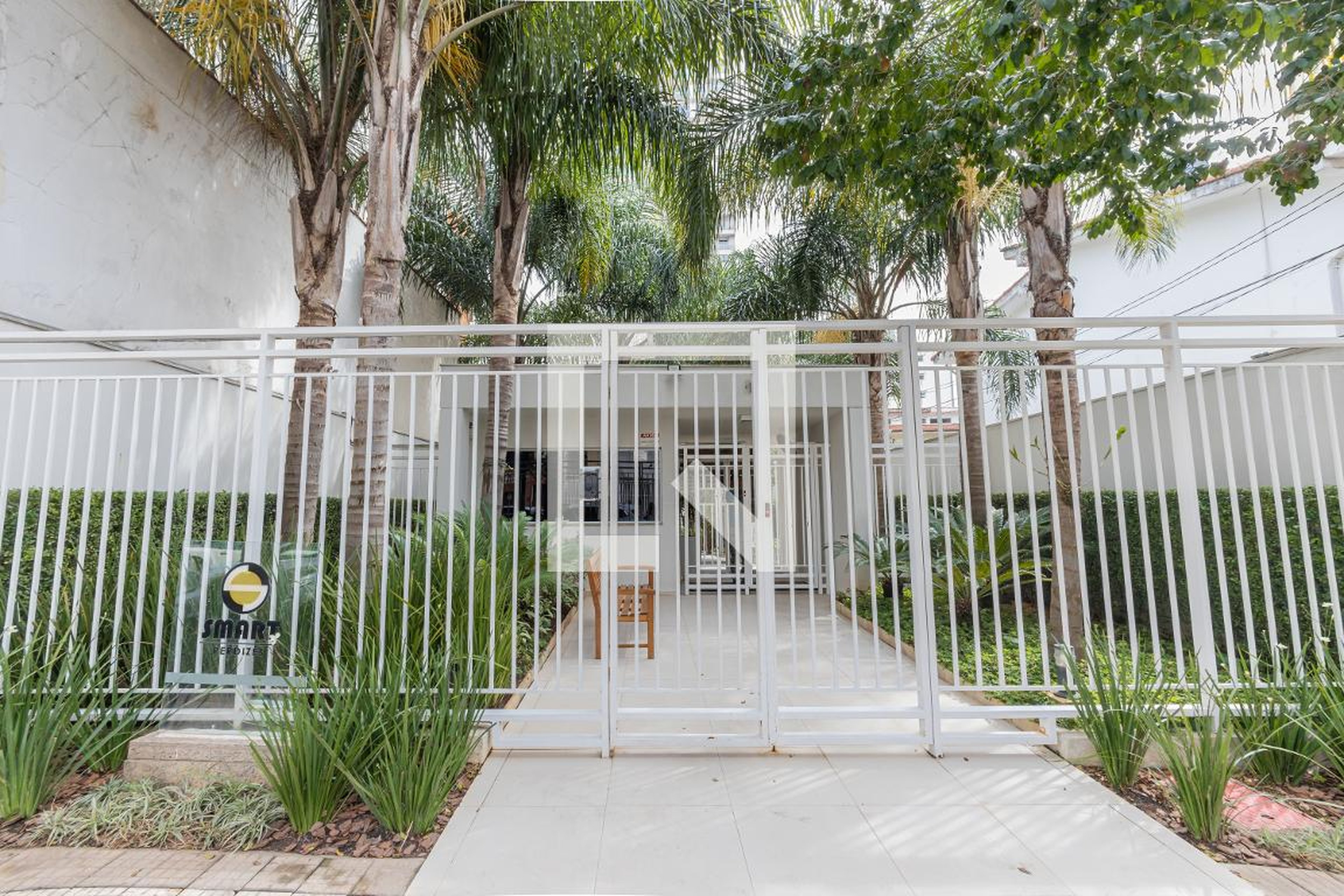 Fachada do Condomínio Condomínio Smart Perdizes