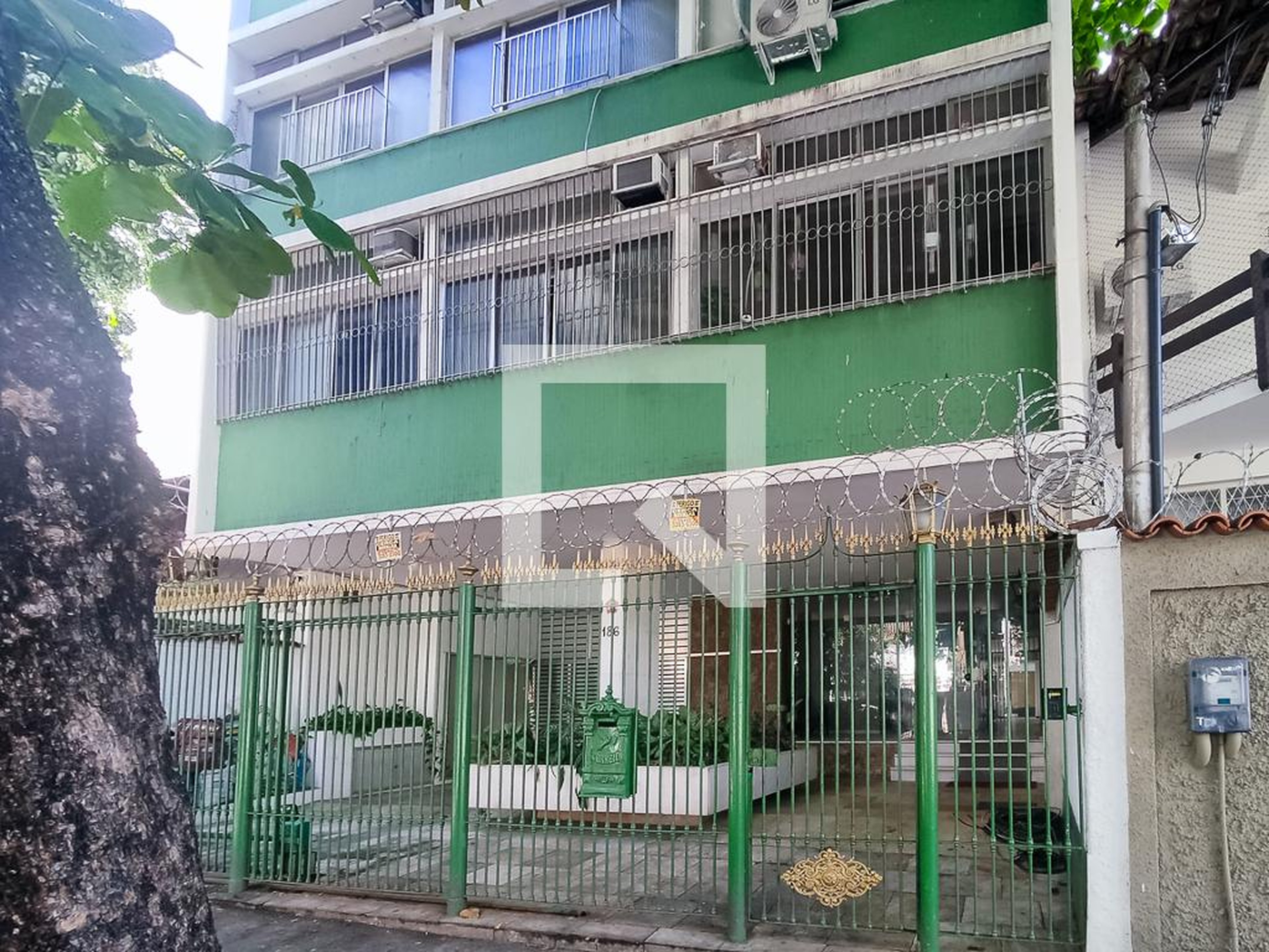 Fachada do Prédio Condomínio em Rua Nossa Senhora de Lourdes, 186