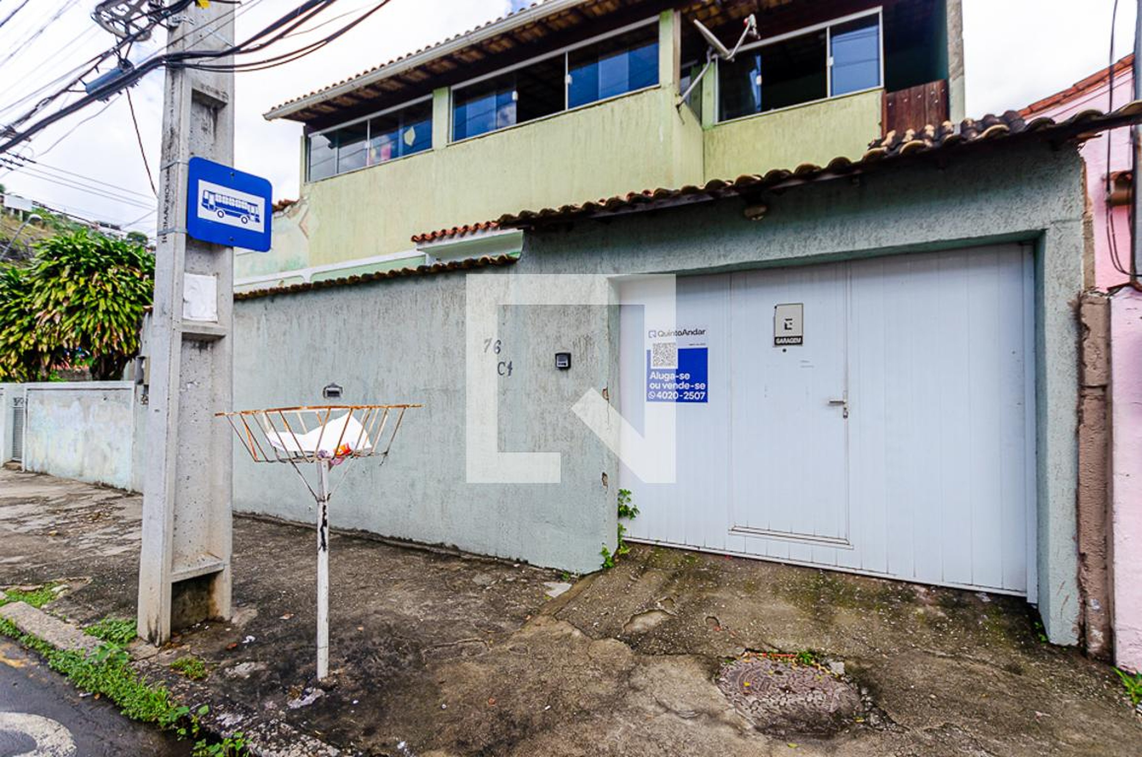 Fachada Condomínio em Rua Clotilde de Oliveira Rodrigues, 76