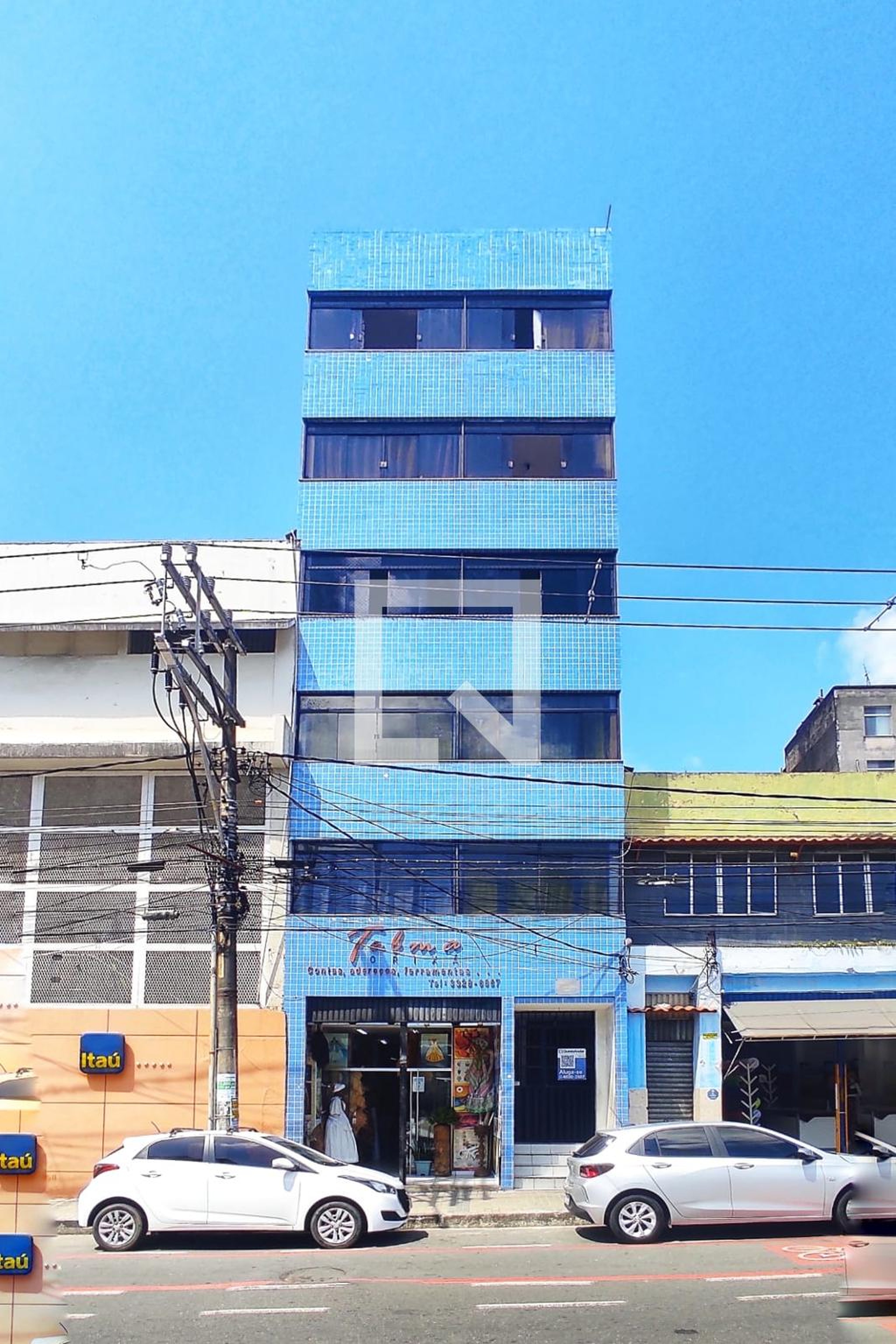 Fachada do Prédio Condomínio em Rua Carlos Gomes, 997