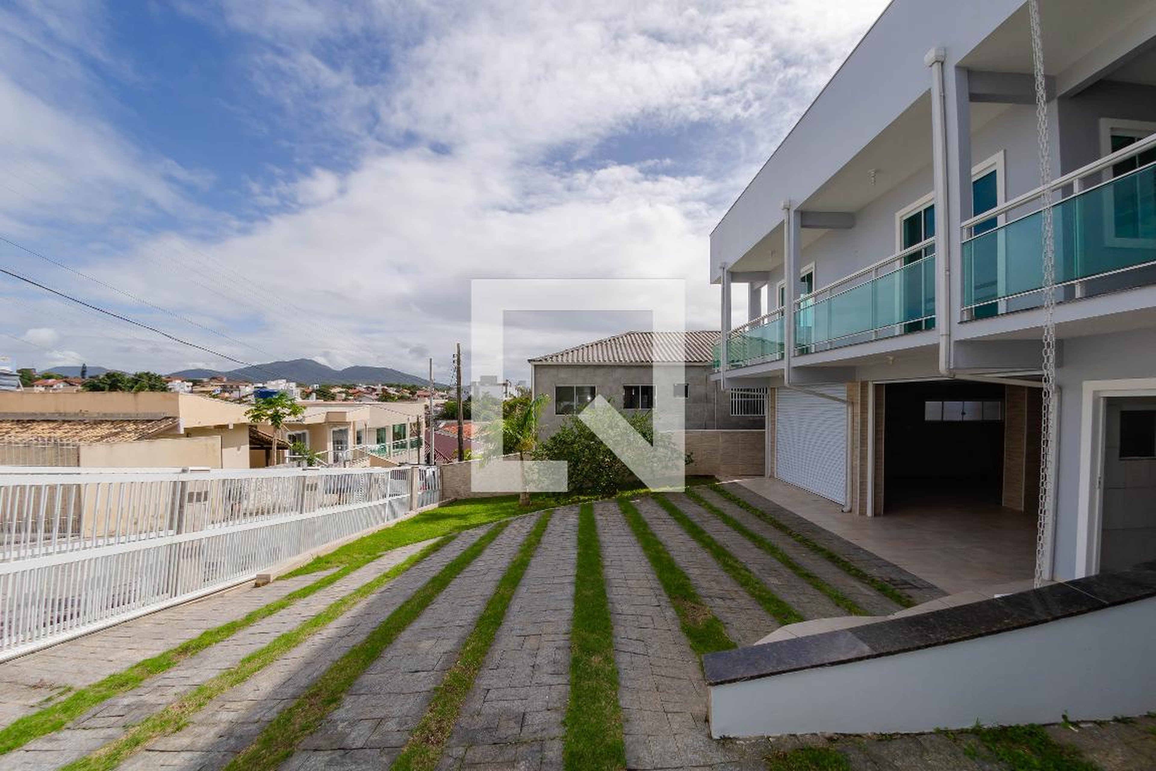 Fachada Condomínio em Travessa Cinco de Outubro, 209