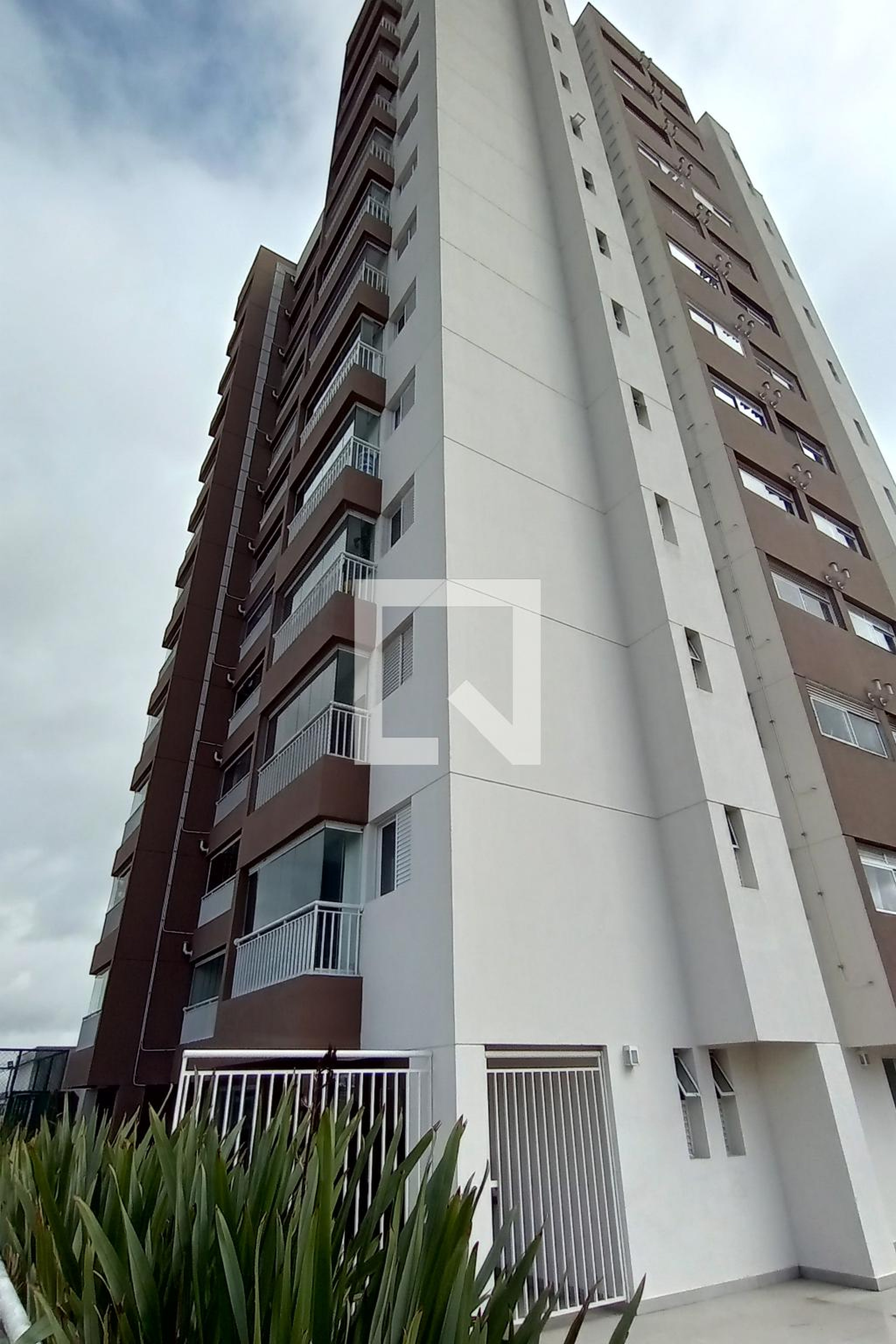 Fachada do Condomínio Condomínio Bm Construções