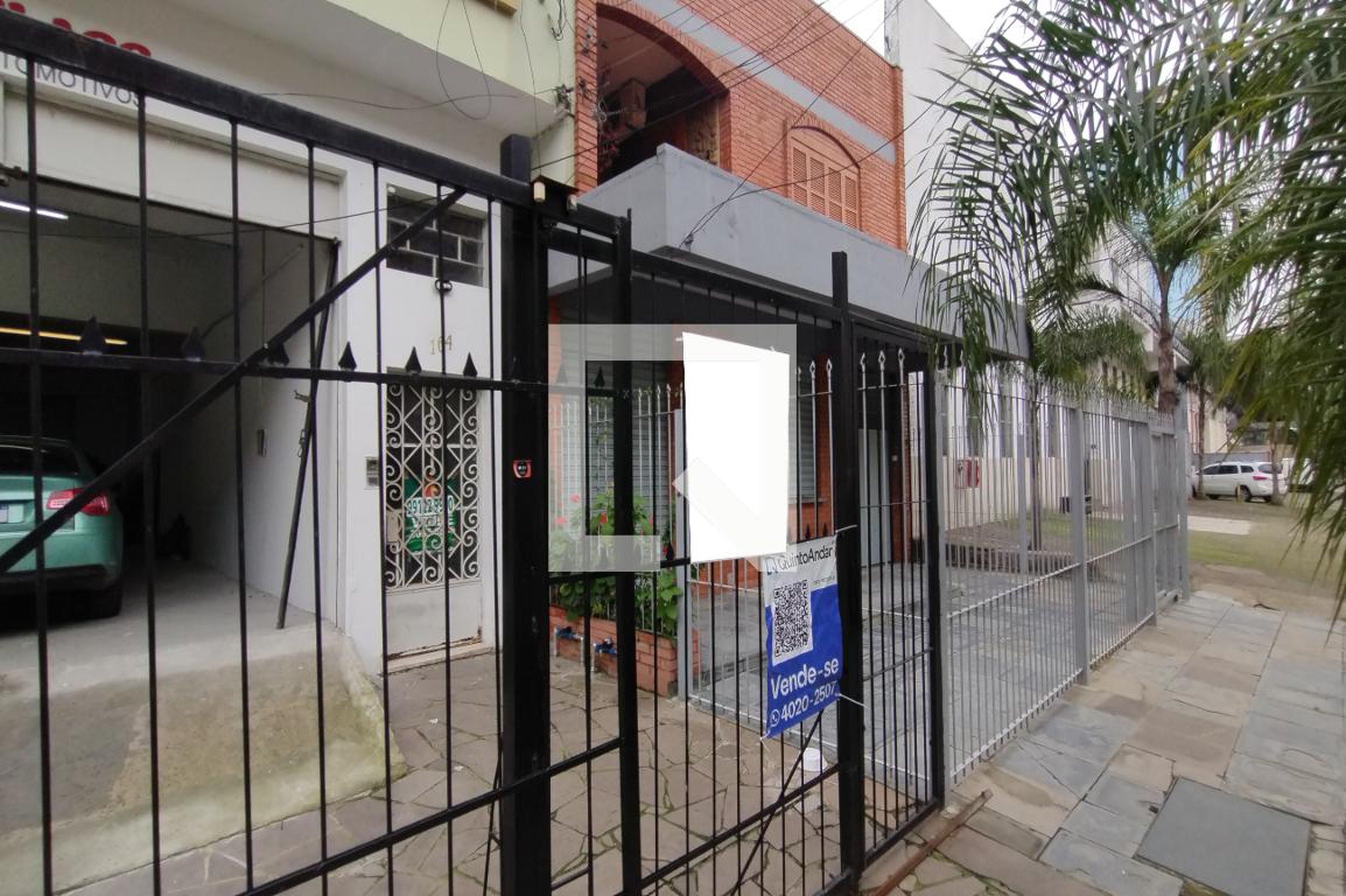 Fachada do Condomínio Condomínio em Rua Gaspar Martins, 164