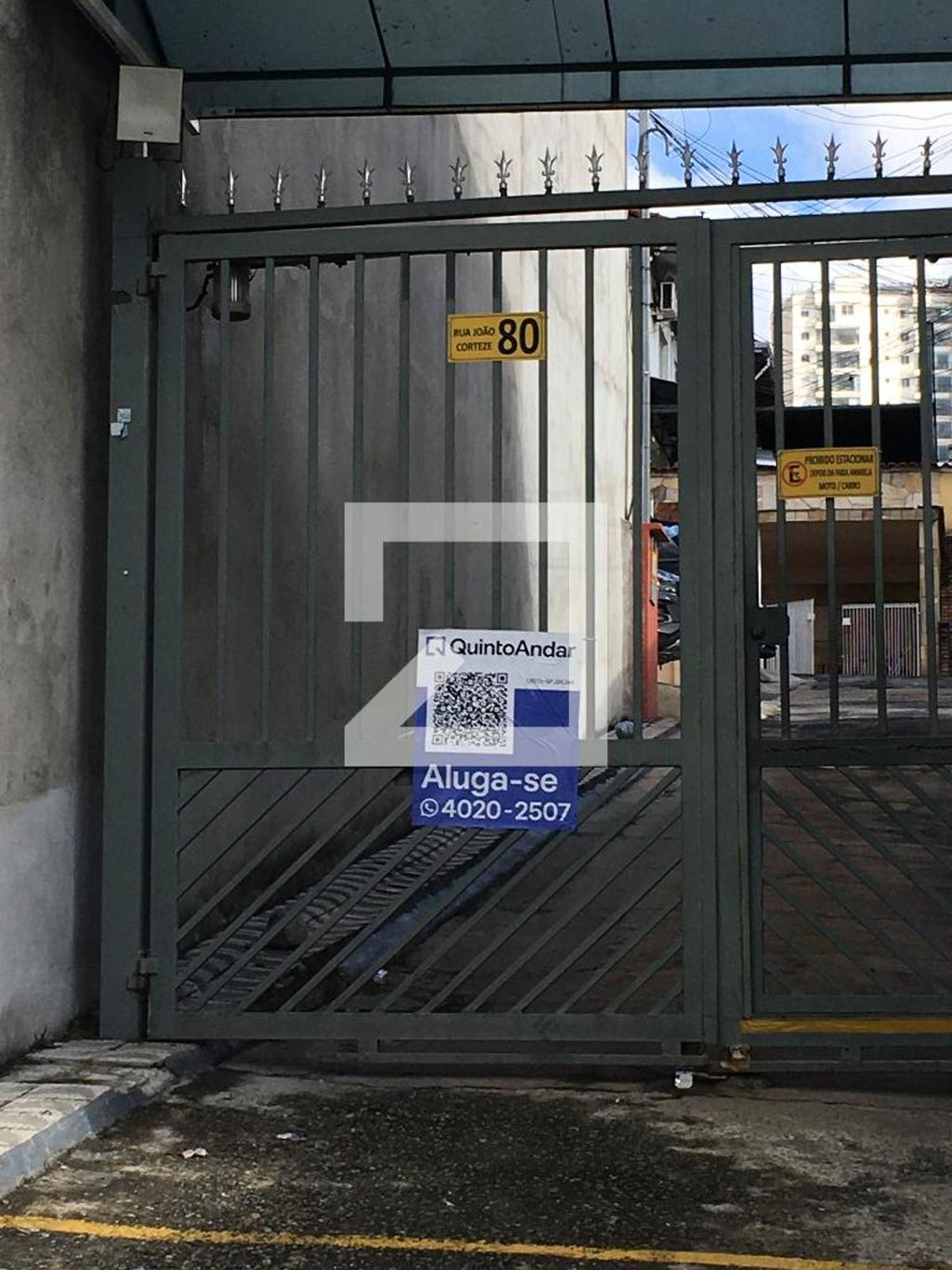 Fachada Condomínio em Rua João Corteze, 80