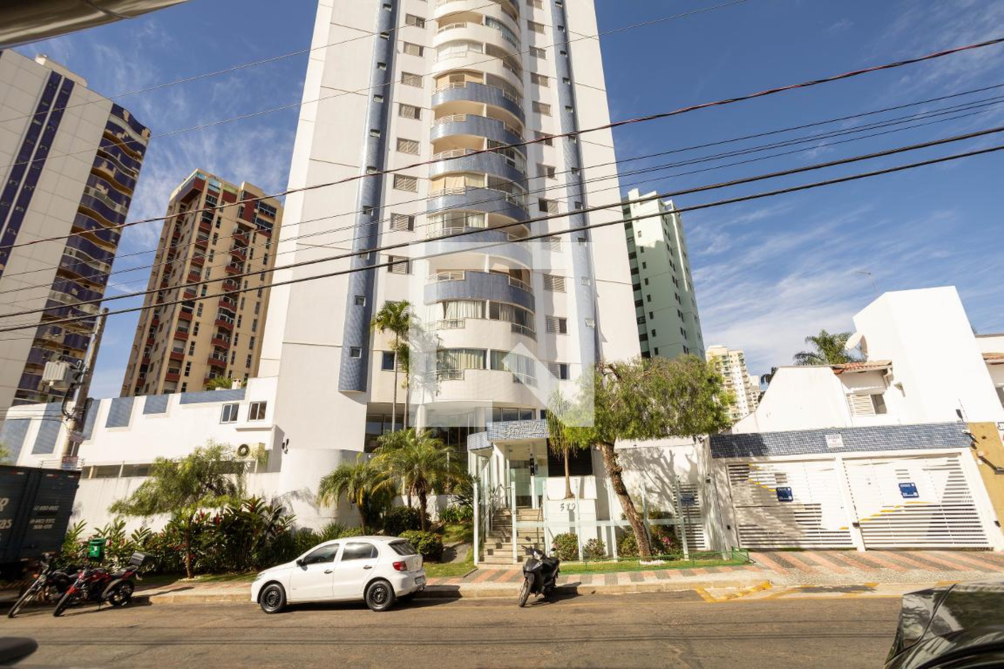 Fachada do Condomínio Condomínio Gran Lourenzzo