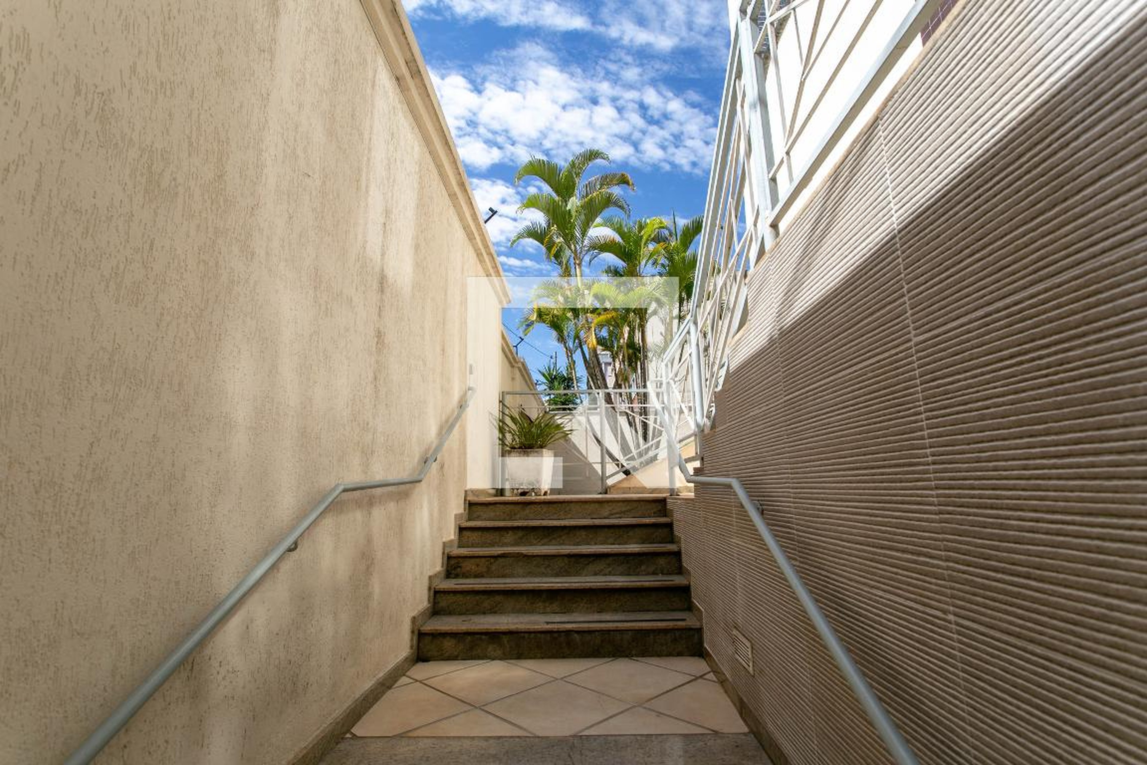 Entrada - Edifício Carolina