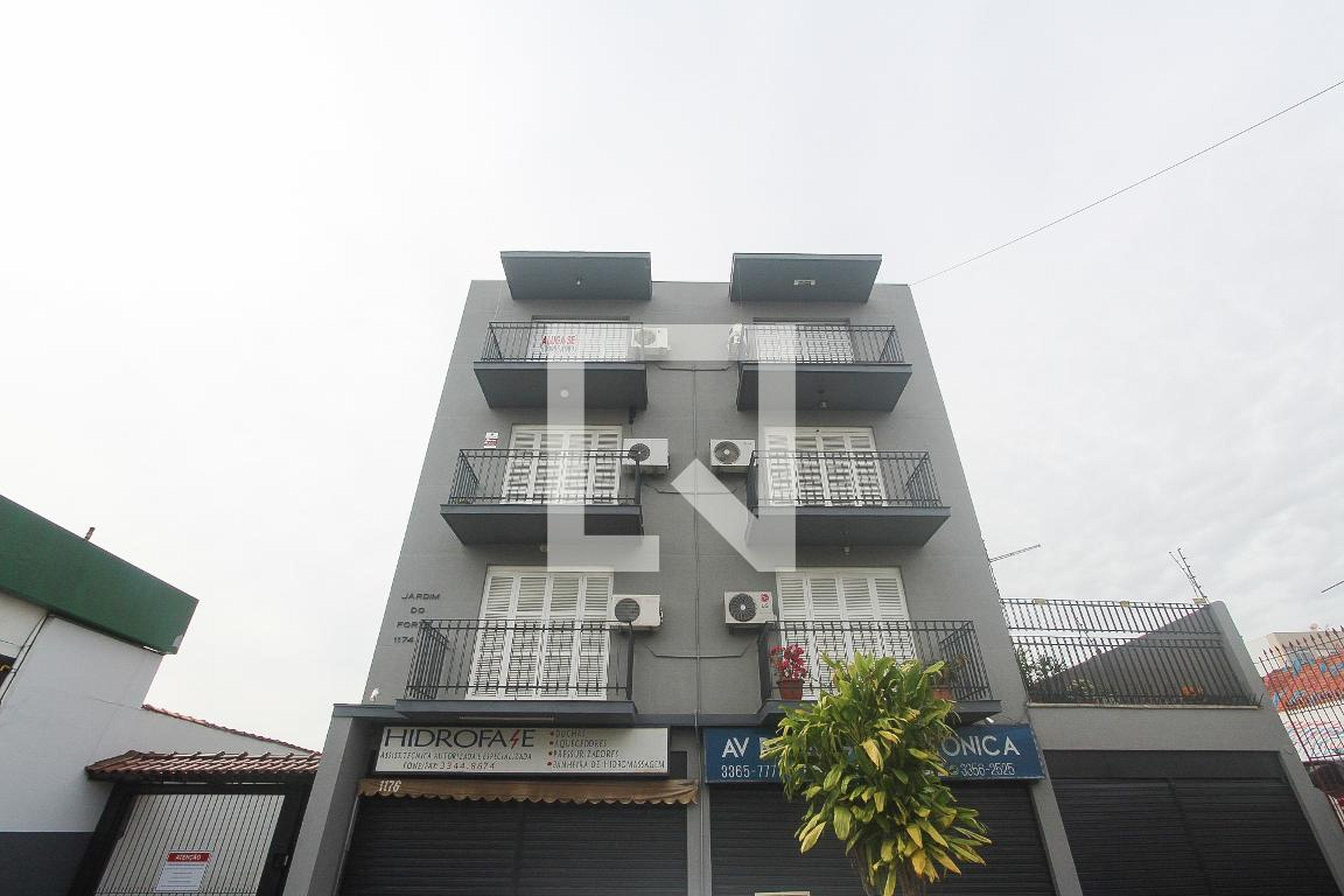 Fachada do Condomínio Edifício Jardim do Forte