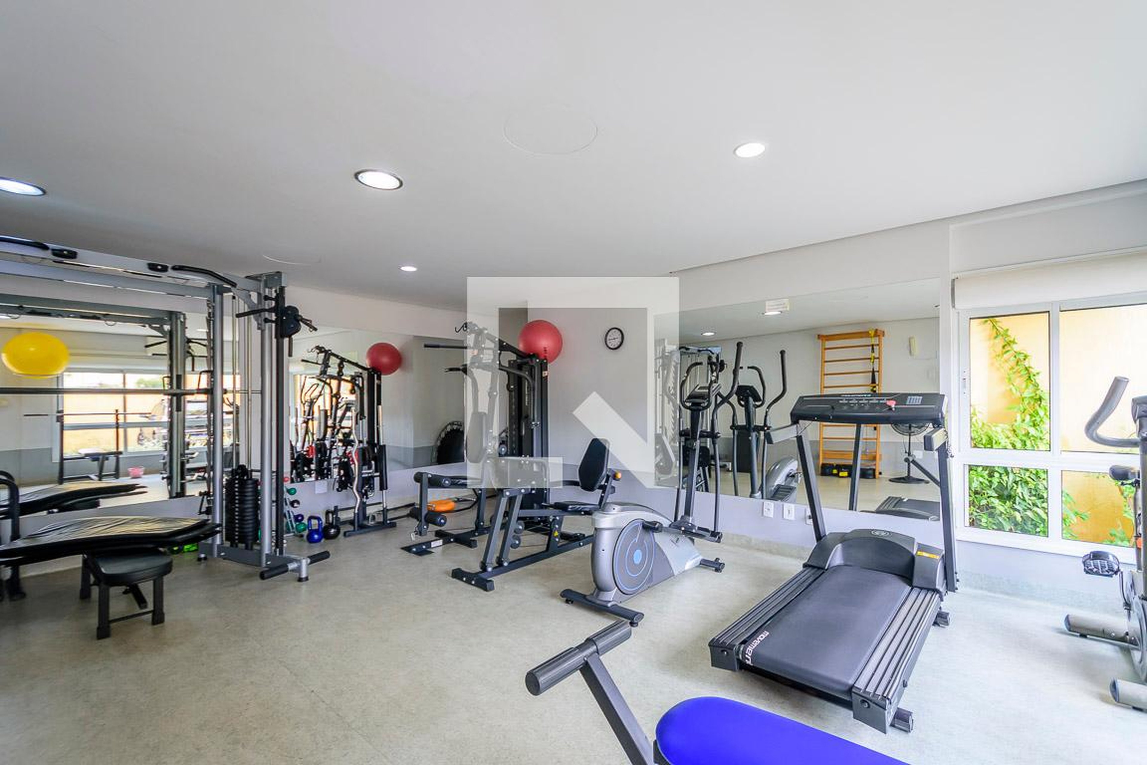 Academia - Jardins de Provence