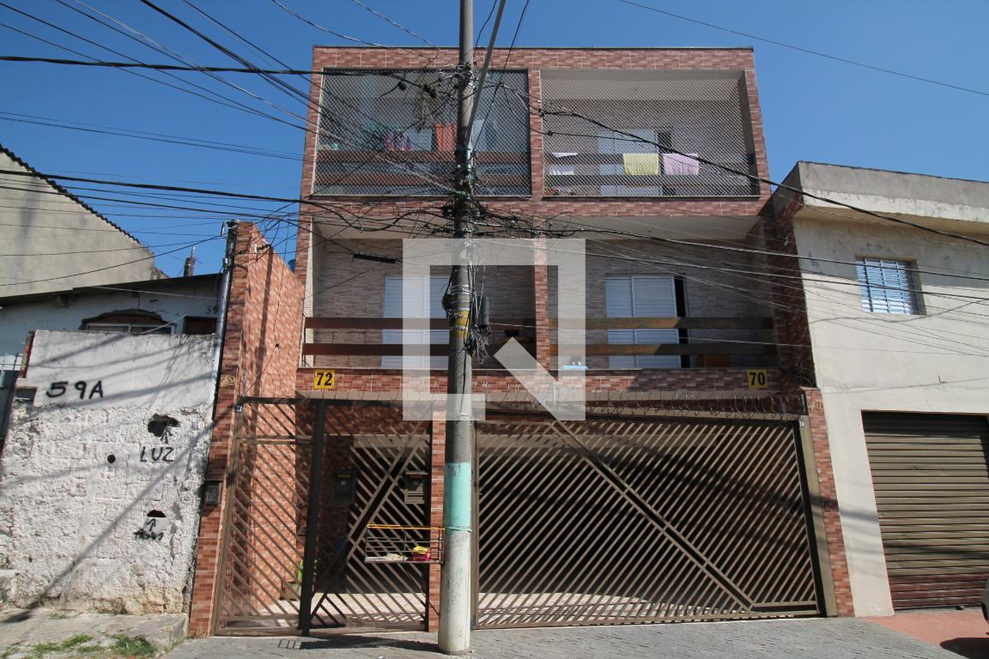 Fachada Condomínio em Rua João Peres, 72