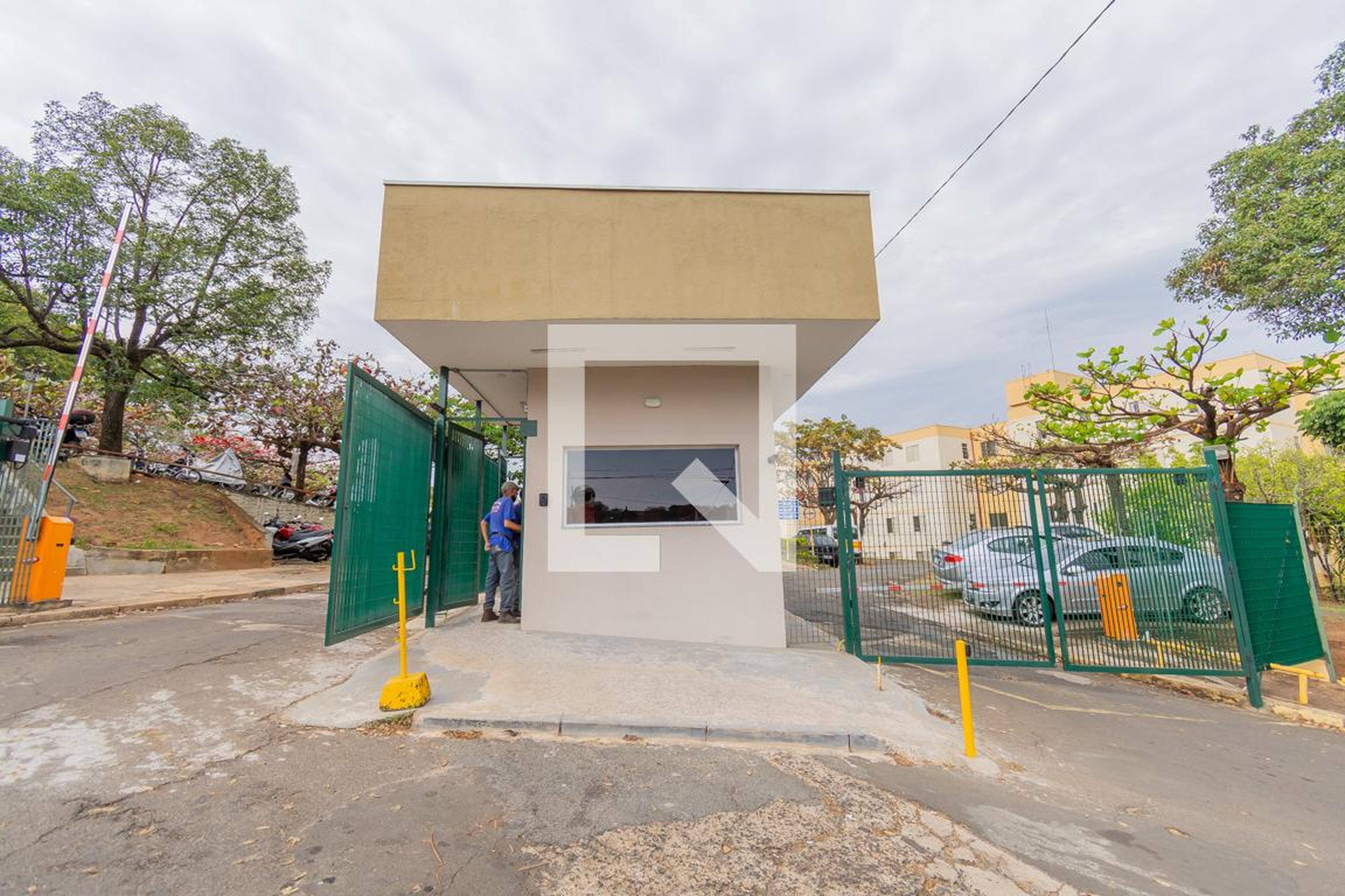 Fachada do Condomínio Condomínio Conjunto Habitacional Bandeirantes