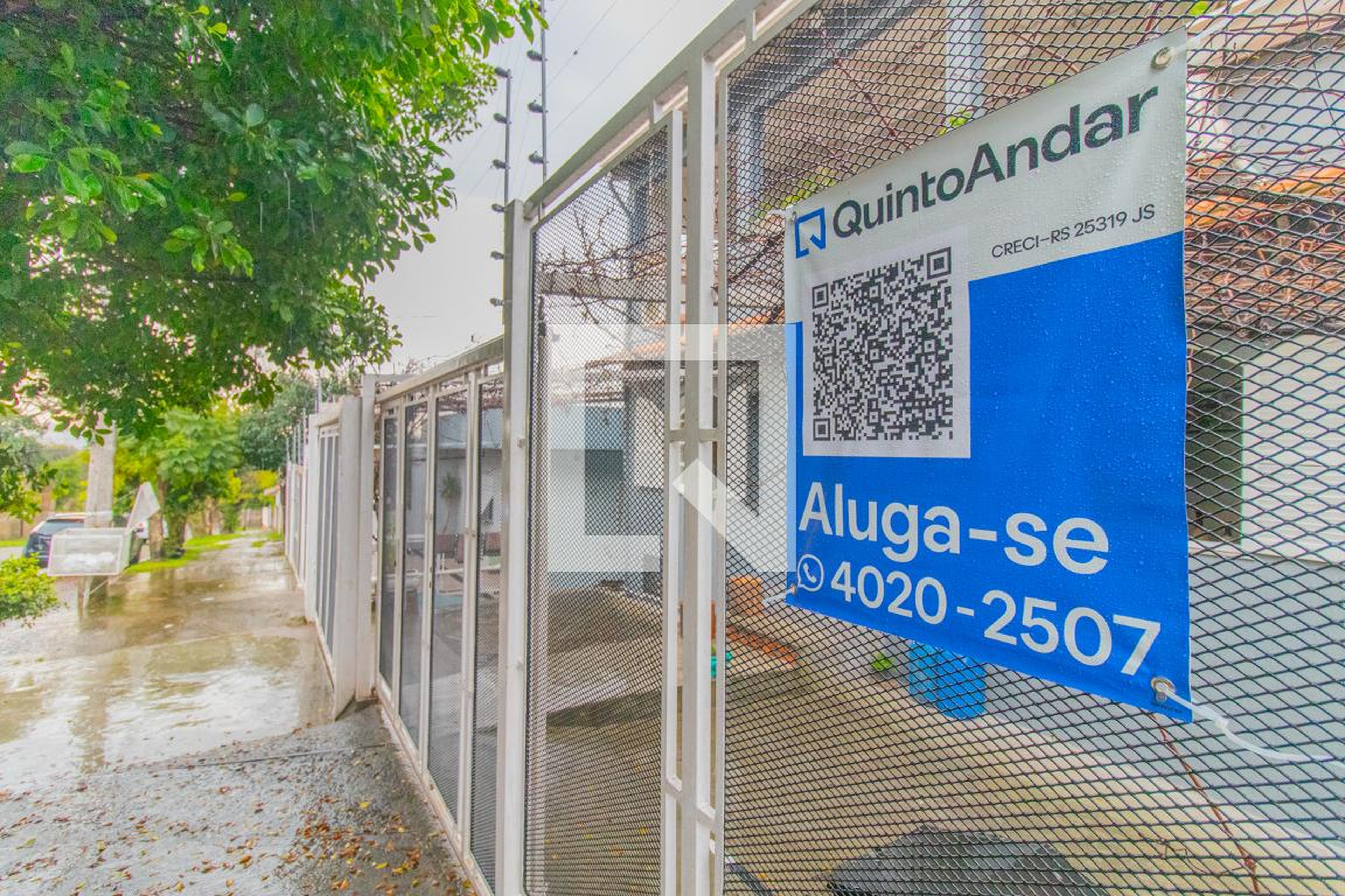 Fachada Condomínio em Rua Homem de Mello, 86