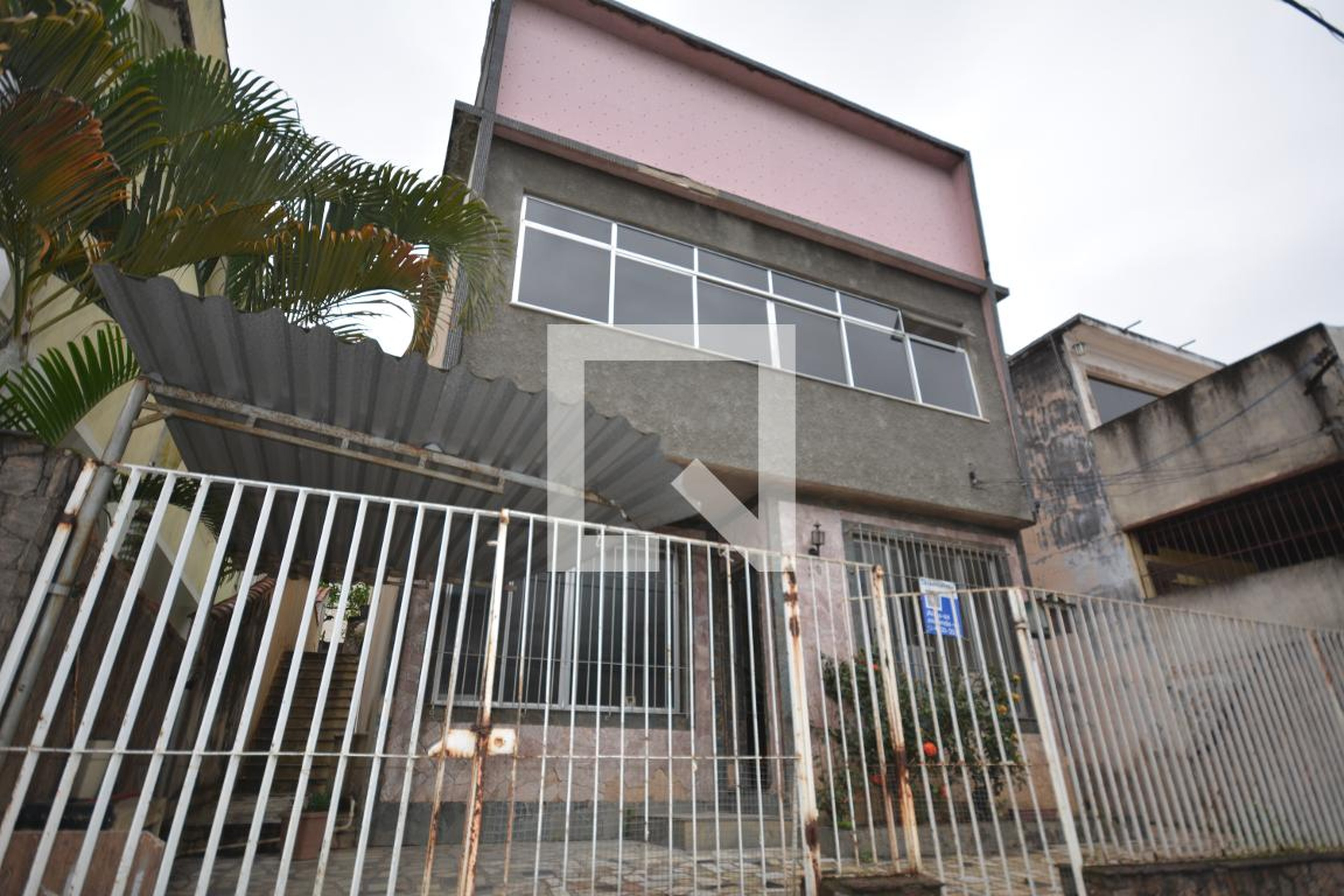 Fachada Condomínio em Rua Aílson Simões, 30