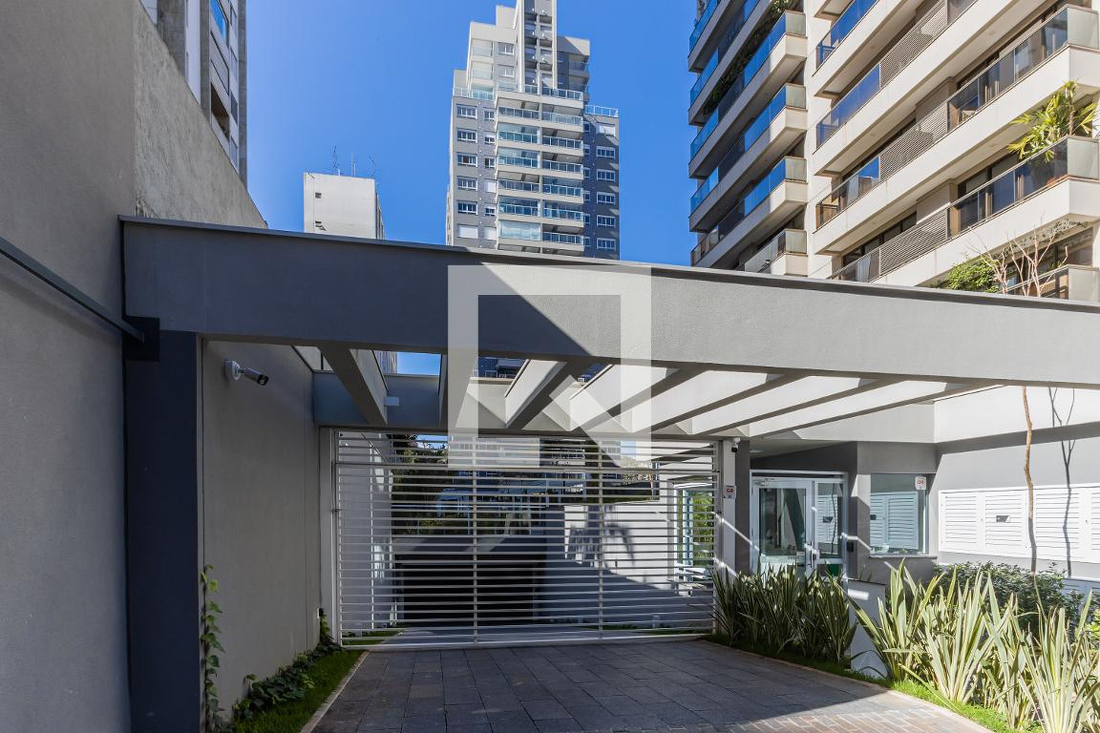 Fachada do Condomínio Condomínio Soho Paraiso