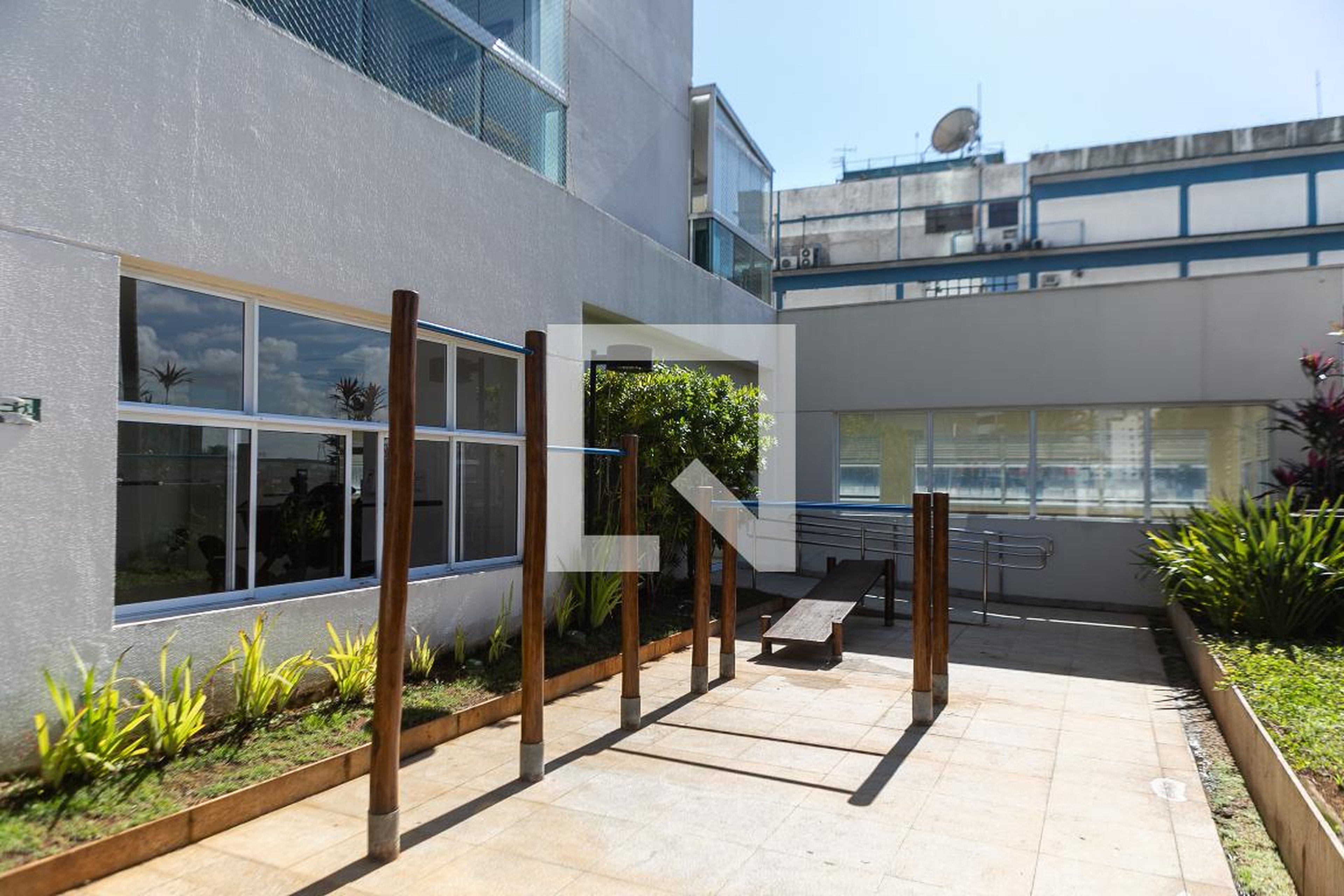 Área externa - Emirado