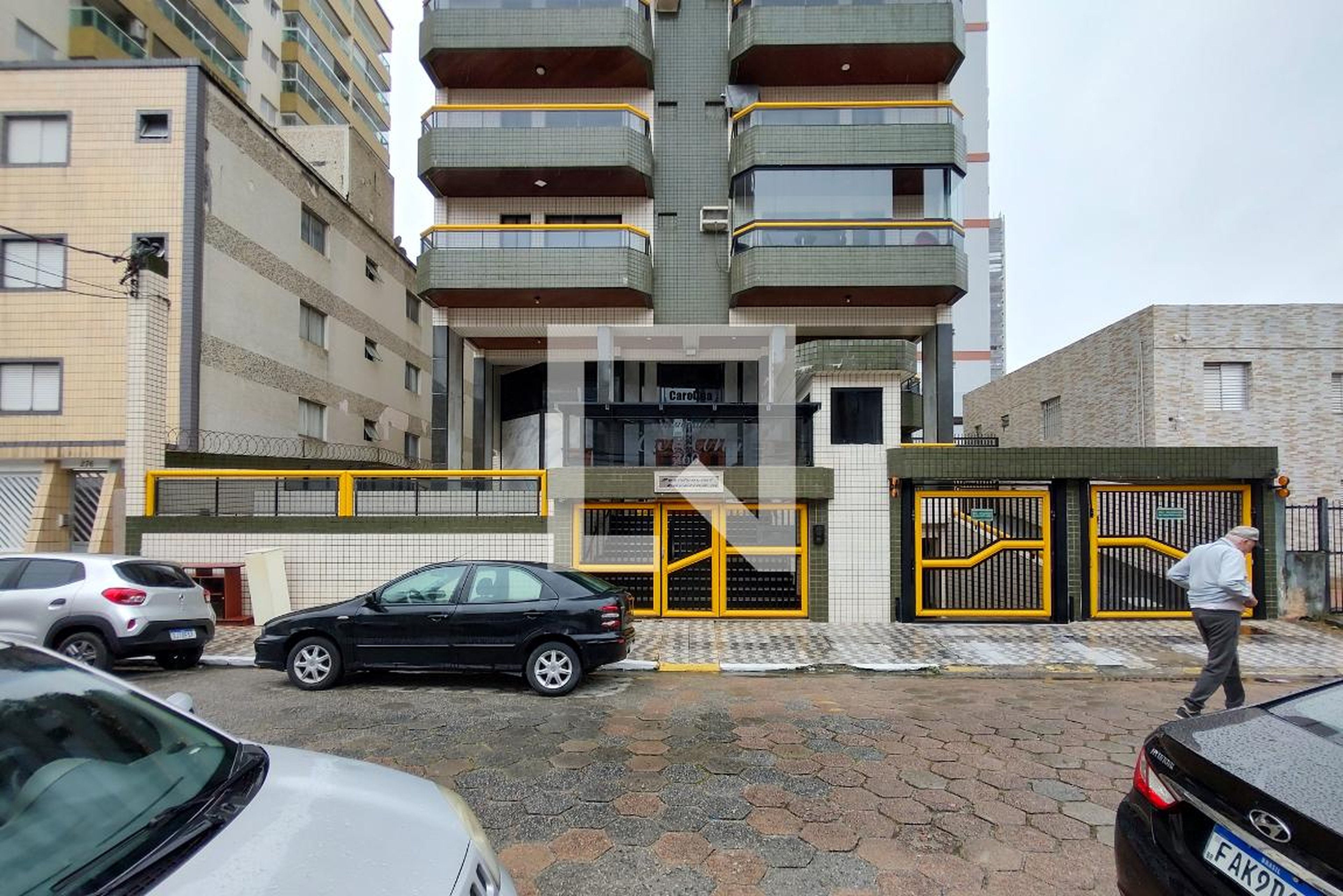 Fachada do Prédio Condomínio Carolina