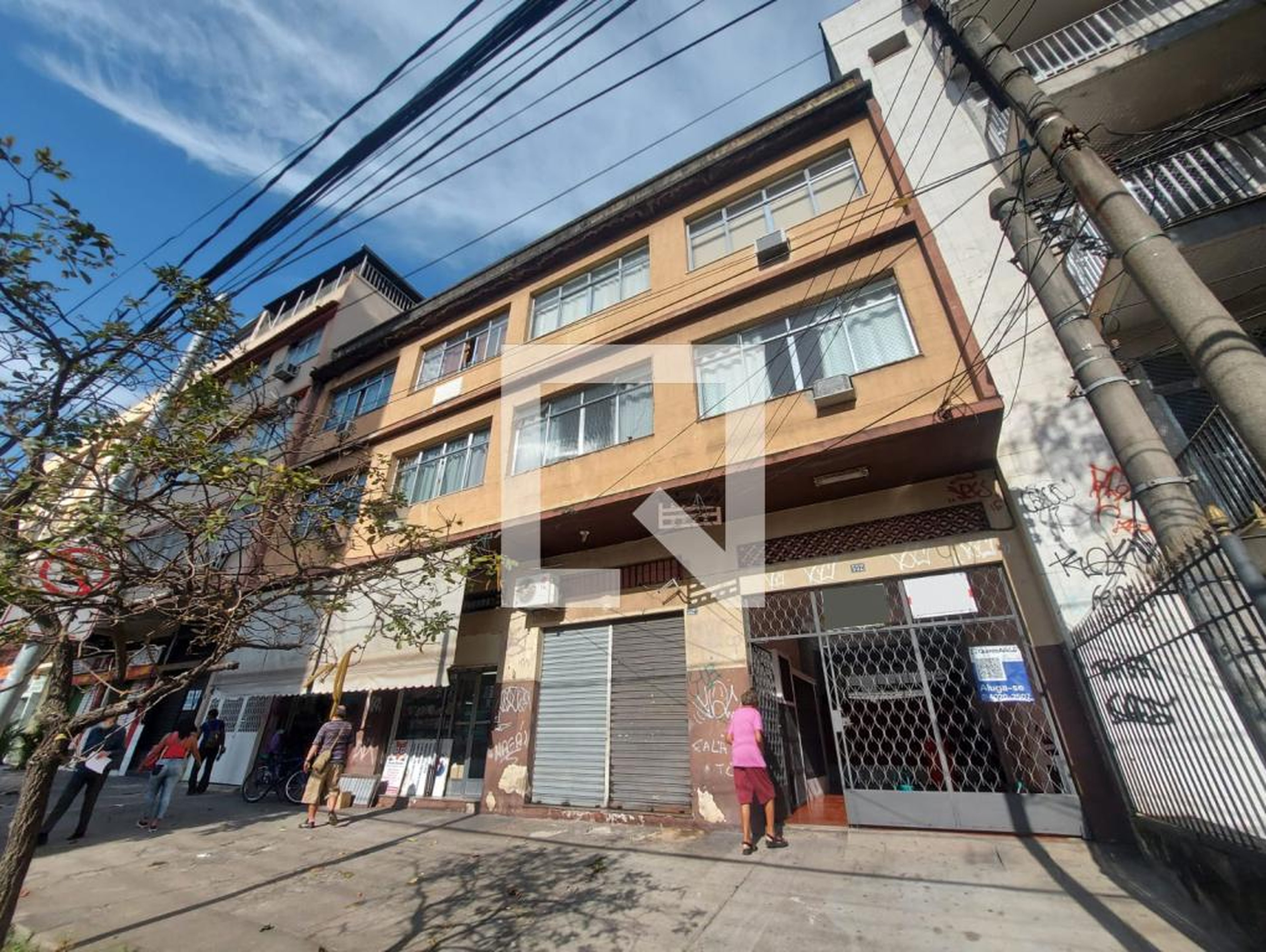 Fachada Condomínio em Rua Pedro de Carvalho, 552