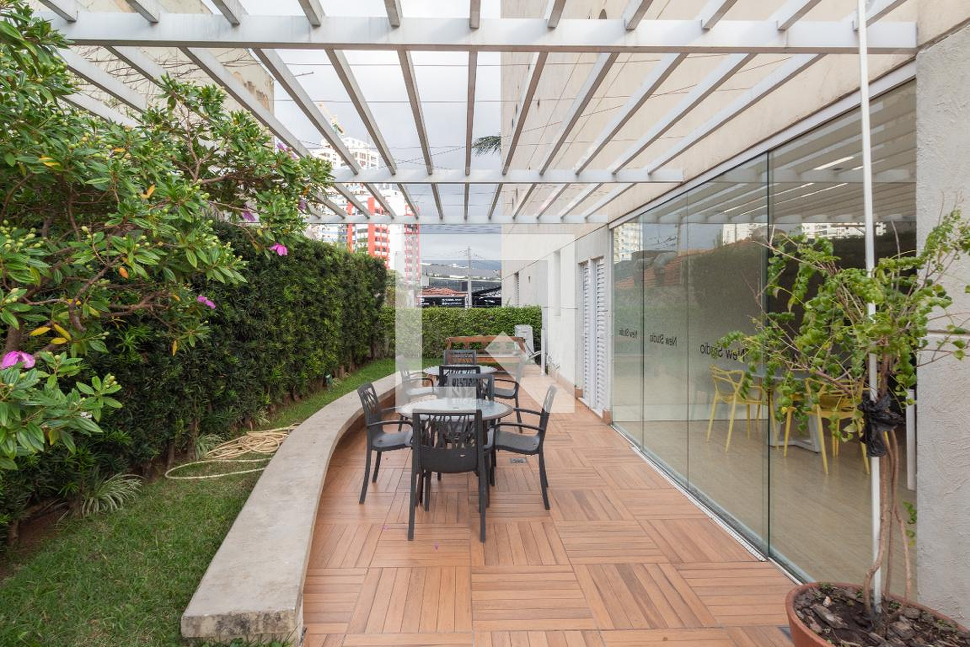 Área externa - New Studio Pinheiros
