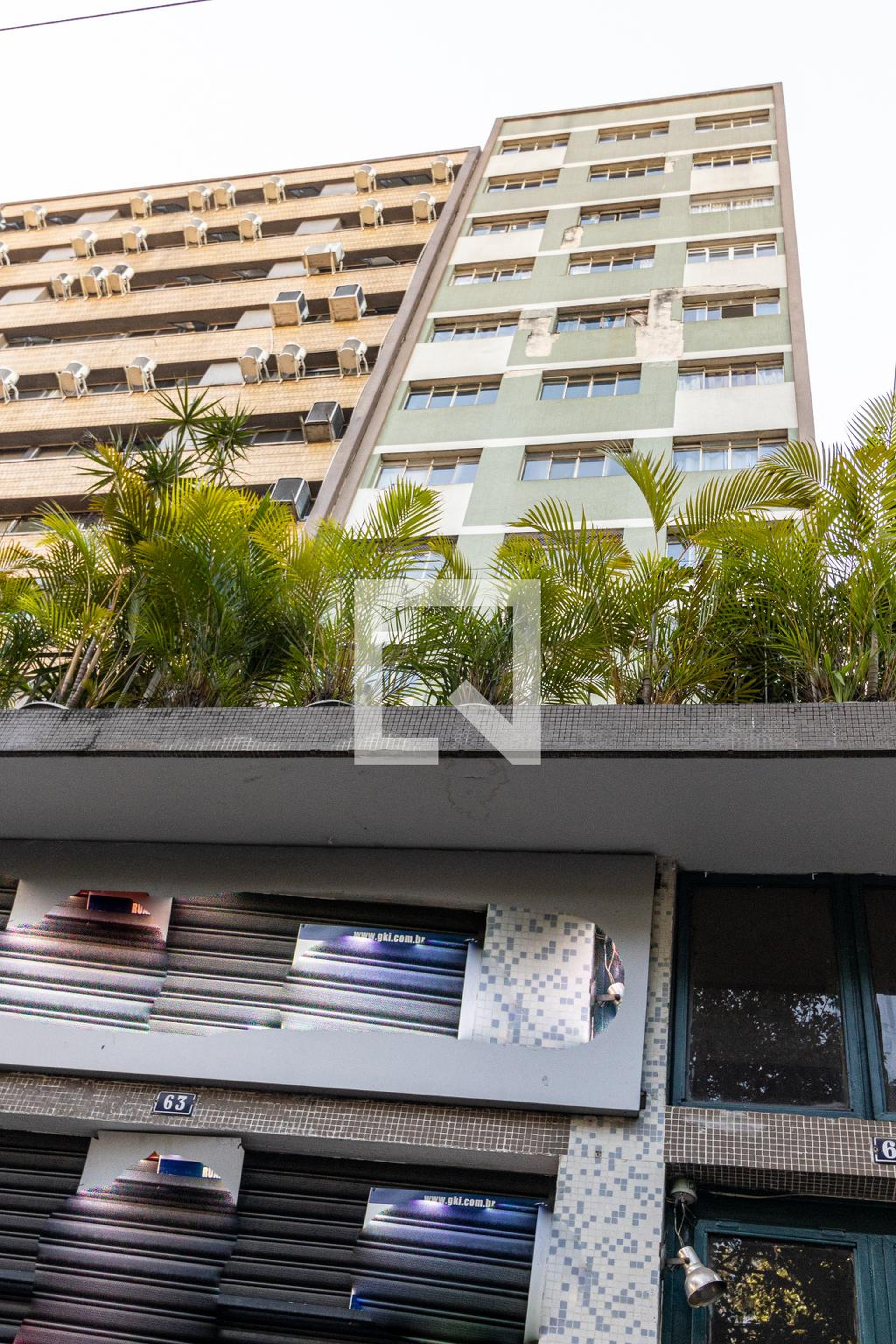 Fachada Condomínio em Rua Doutor Cesário Mota Júnior, 66