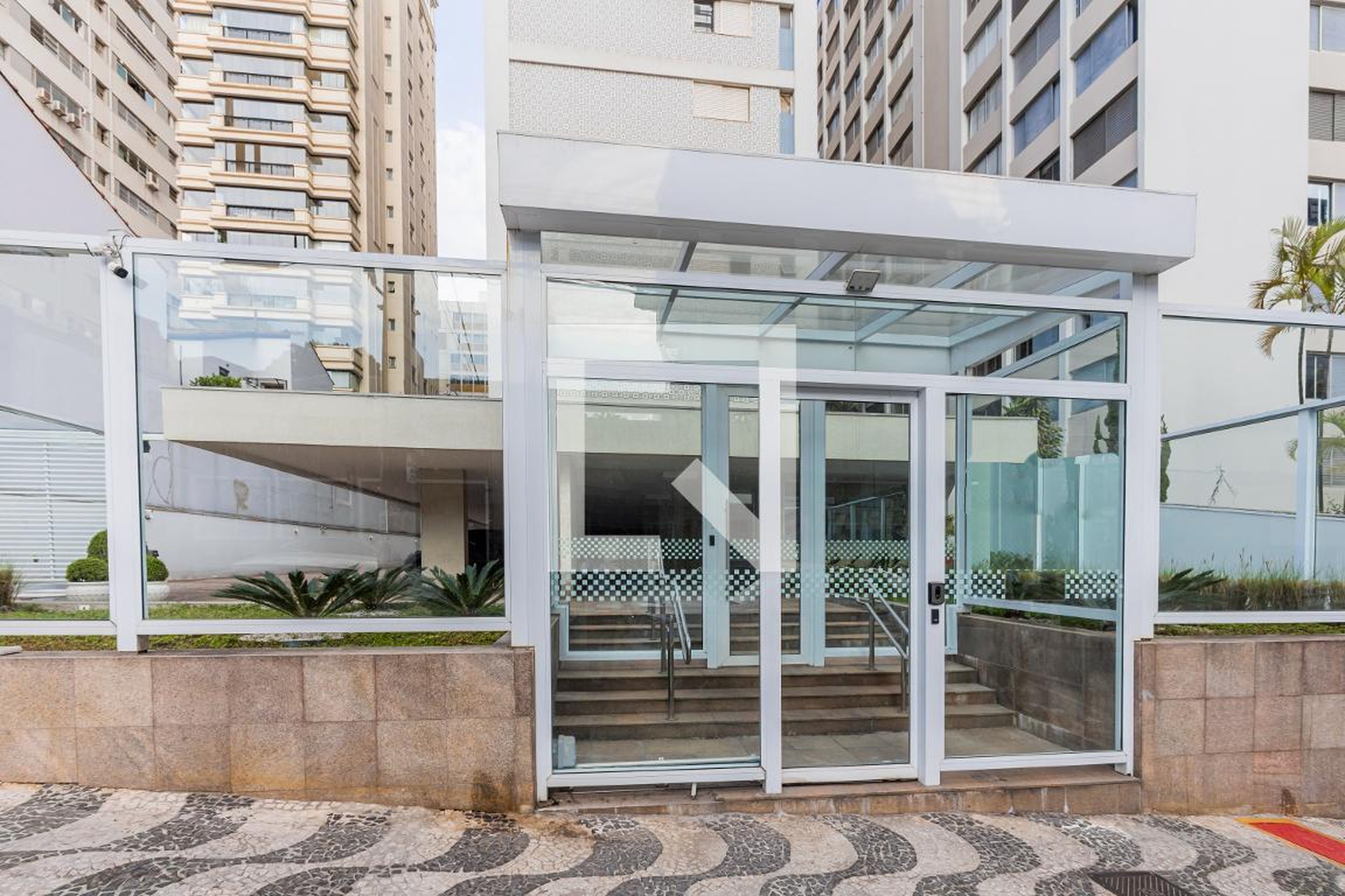 Fachada do Condomínio Edifício Guaraí