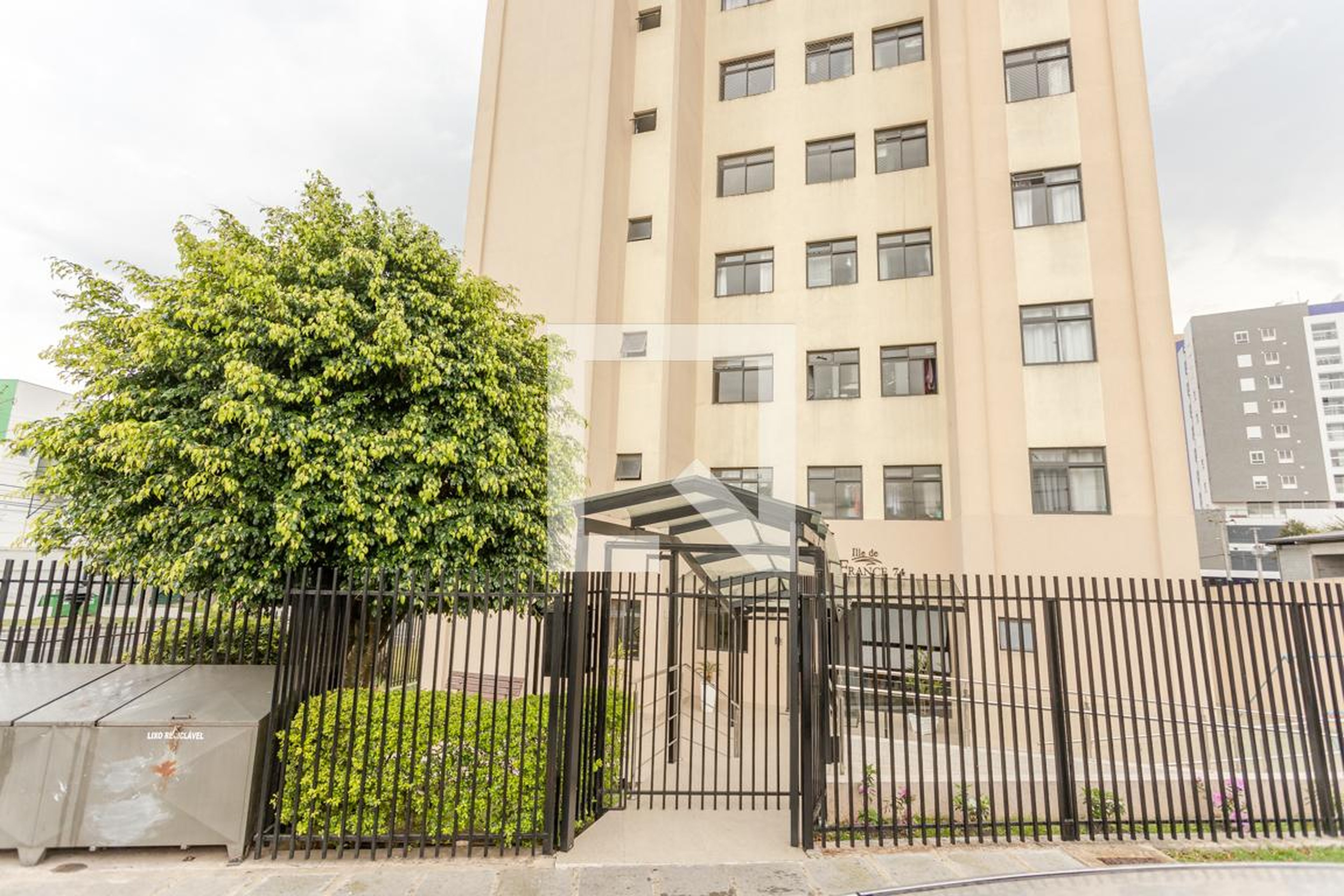 Fachada Condomínio Llle de Frsnce
