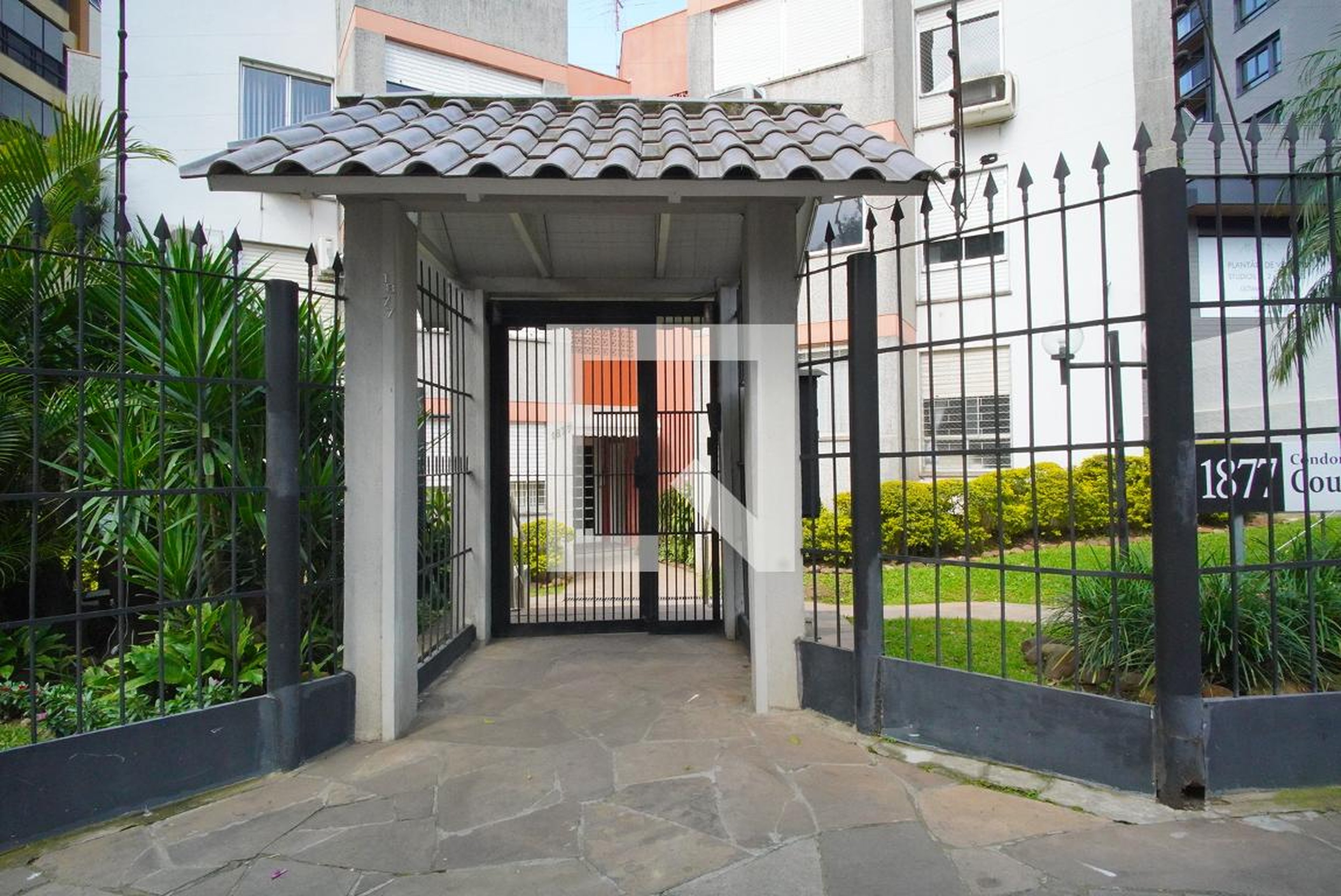 Fachada Condomínio Country Club