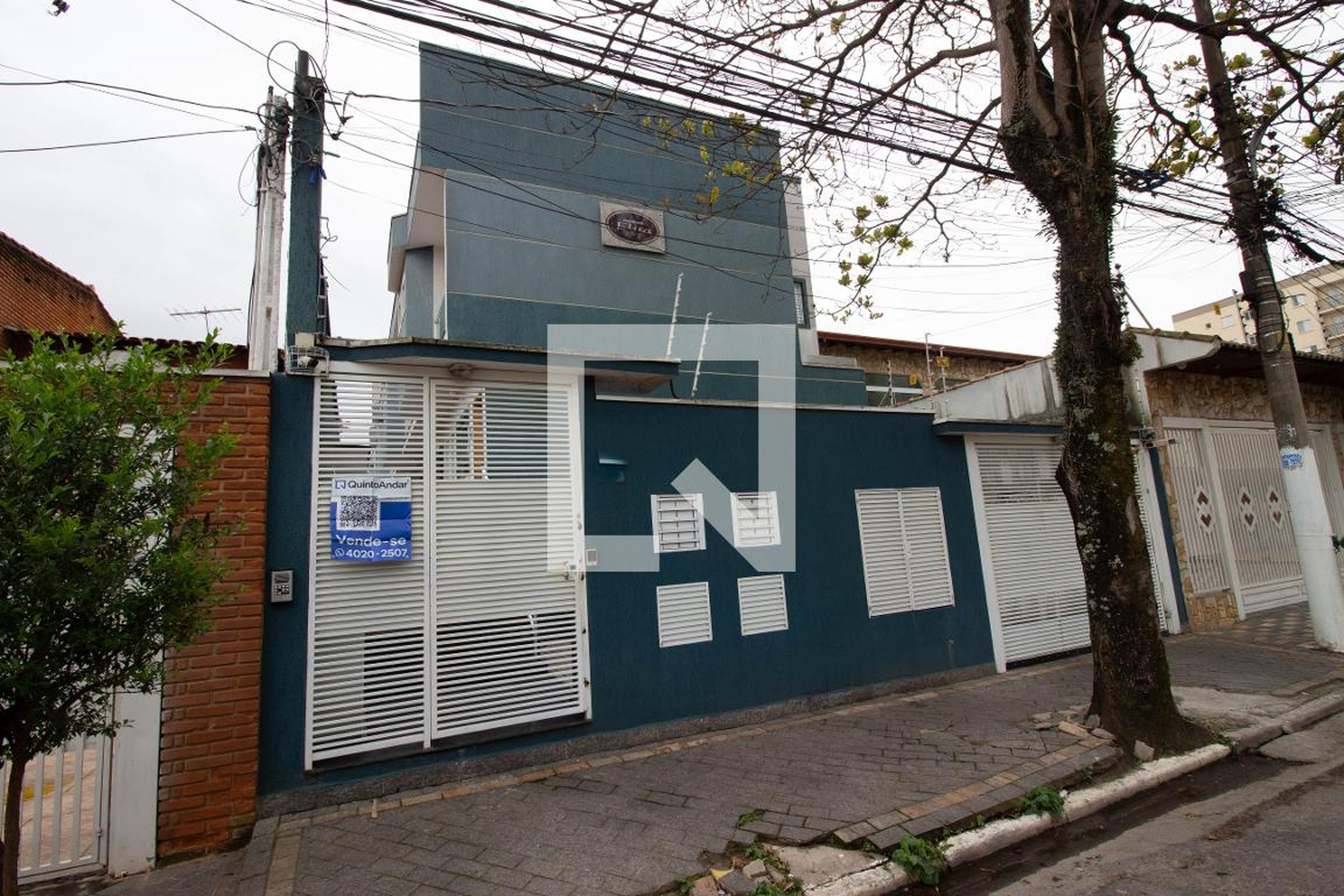 Fachada Condomínio em Rua Elita, 05