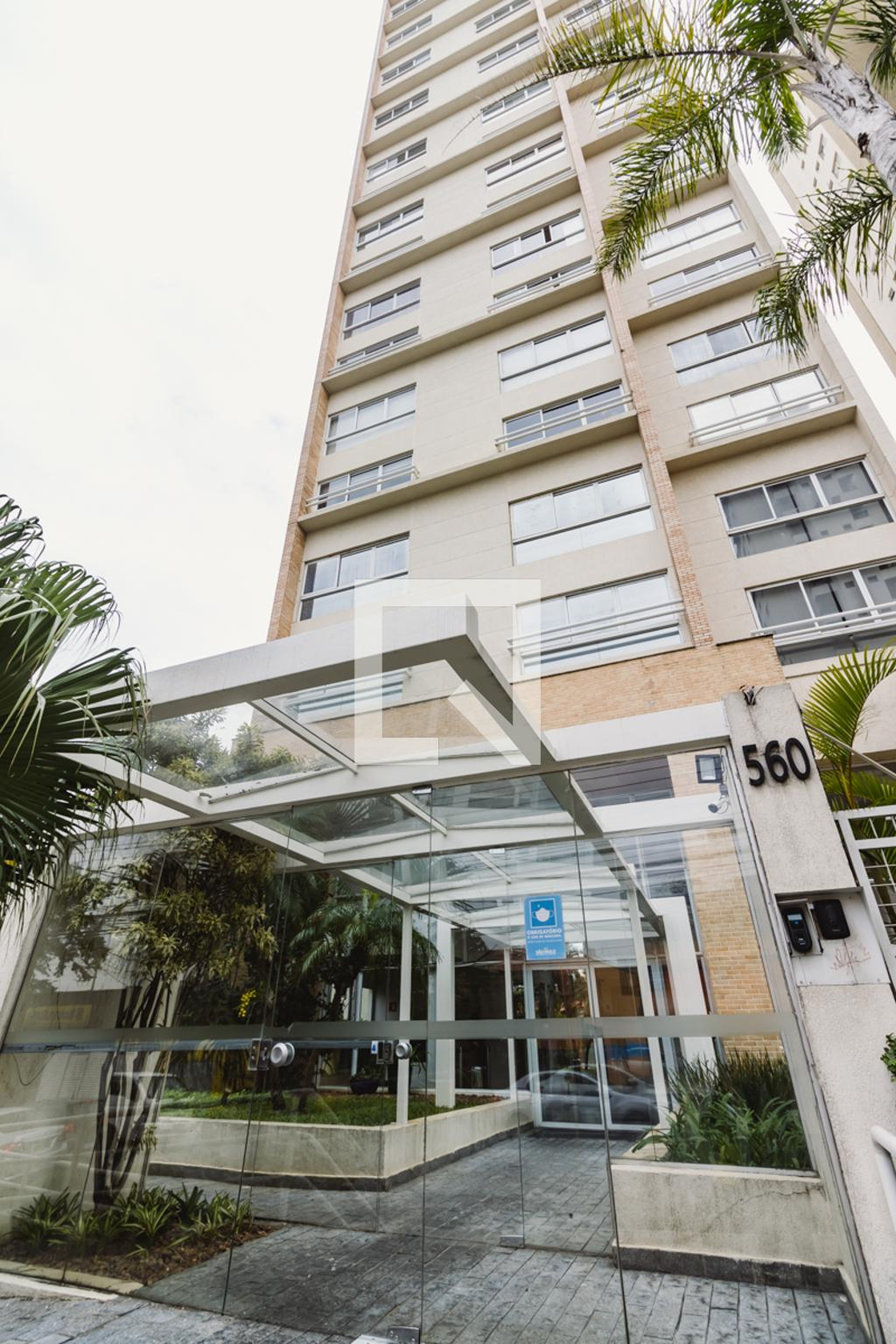 Fachada Condomínio em Rua Schilling, 706