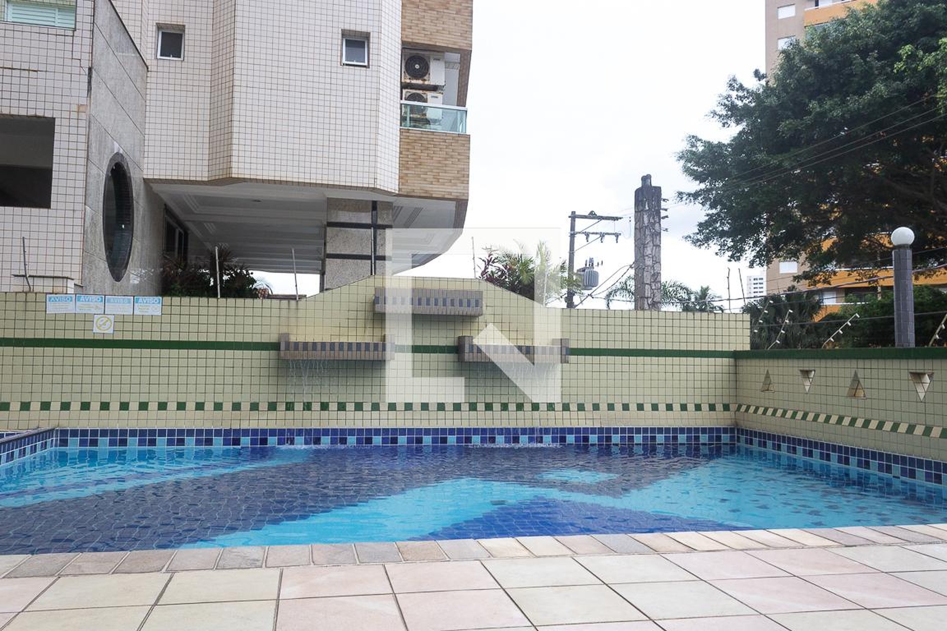 Piscina - Residencial Apolo